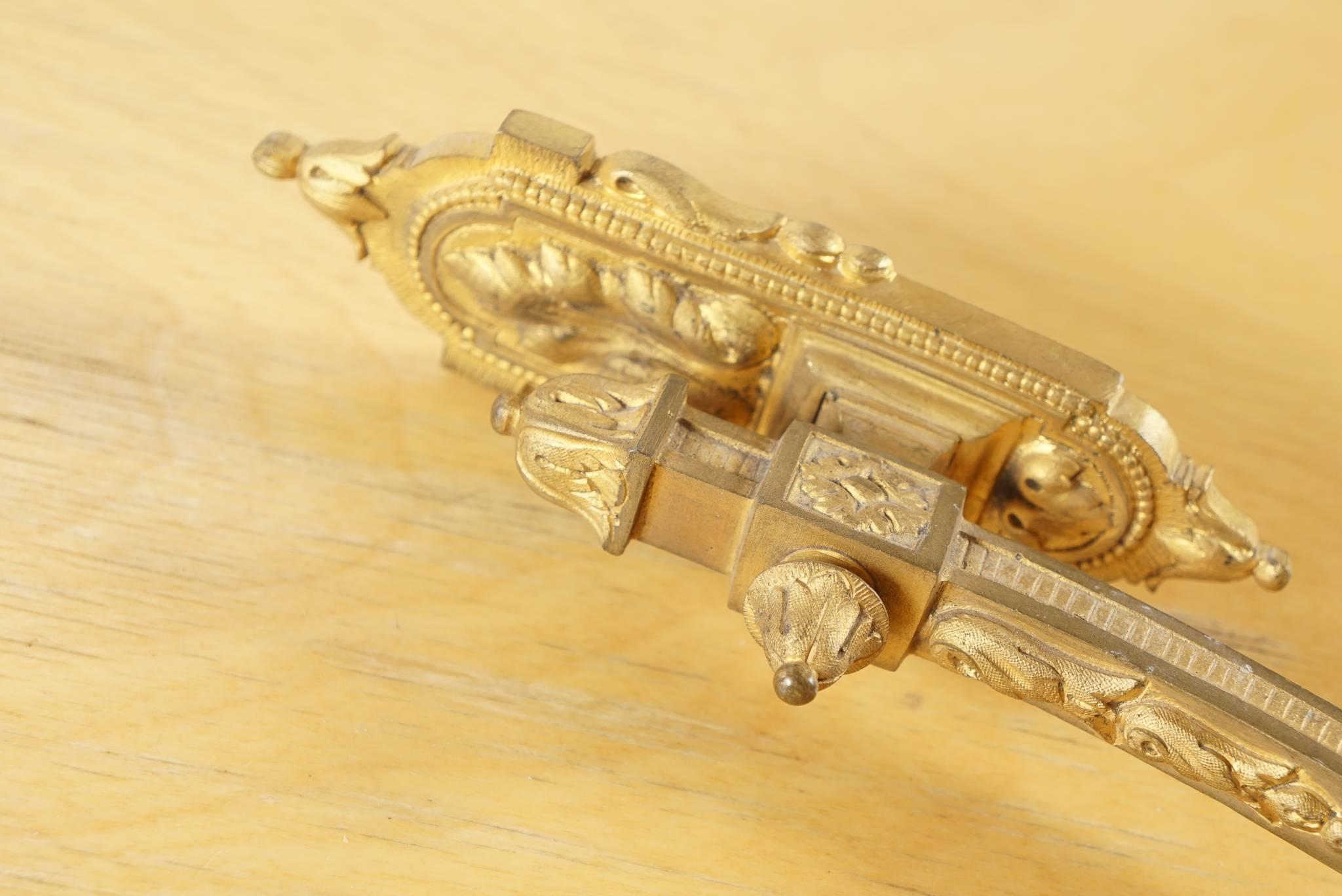 Pair of Gilded Bronze Antique Curtain Tie-Backs In Excellent Condition In Hudson, NY