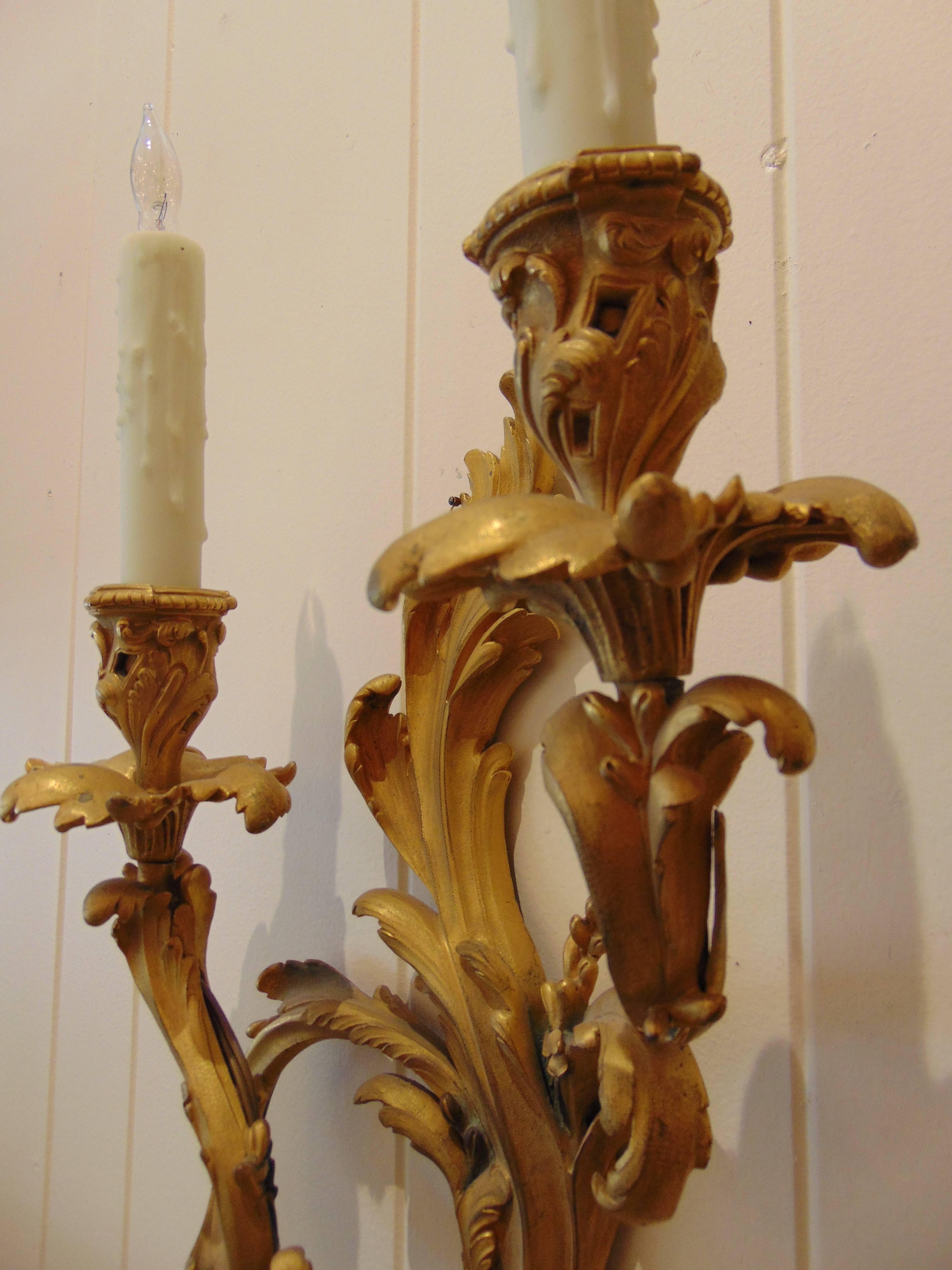 Louis XVI Electrified Bronze Sconce In Excellent Condition For Sale In Hudson, NY