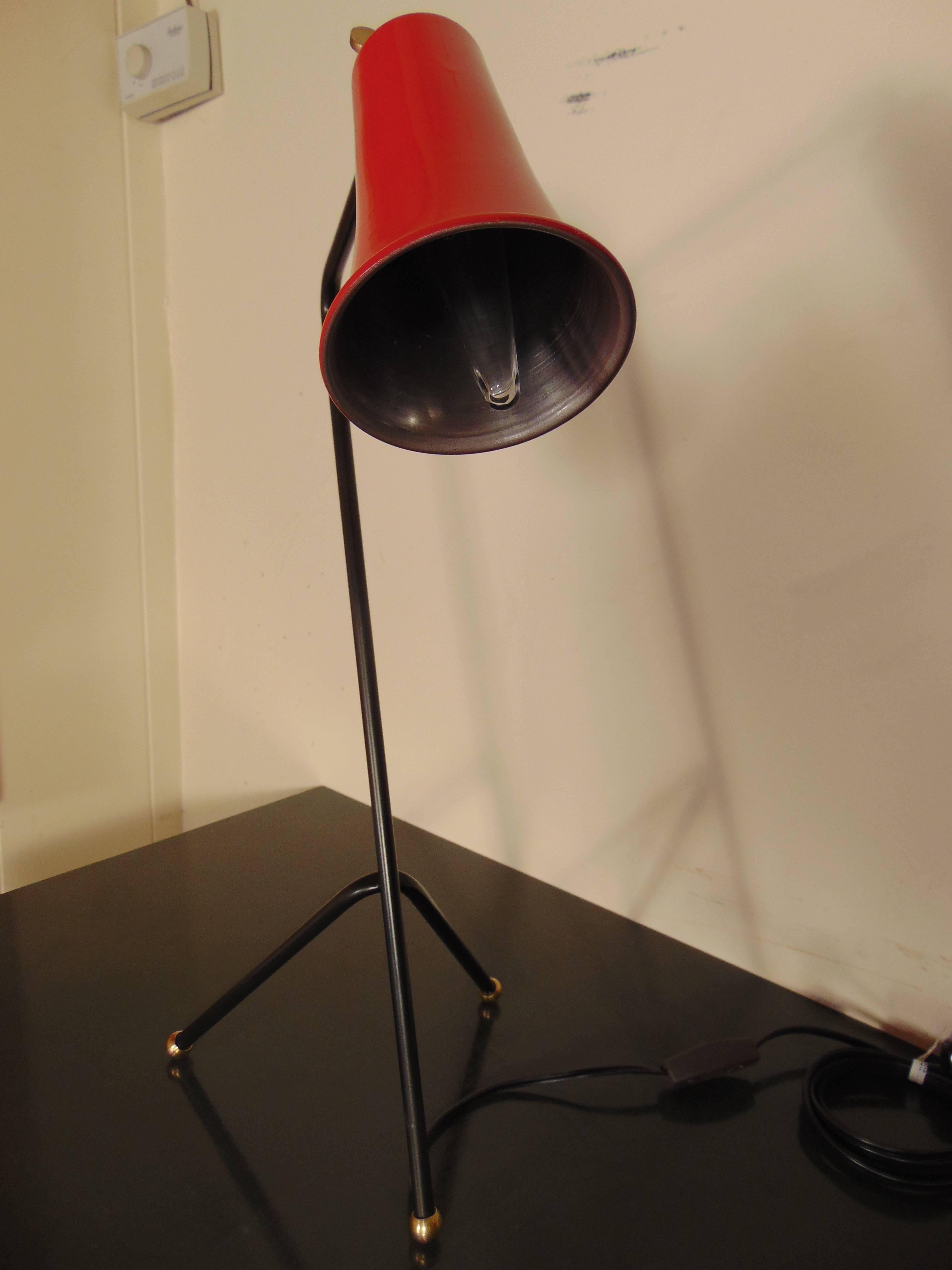 Mid-Century Modern Vanguard Table Lamp 'Red and Black' by Lou Blass For Sale