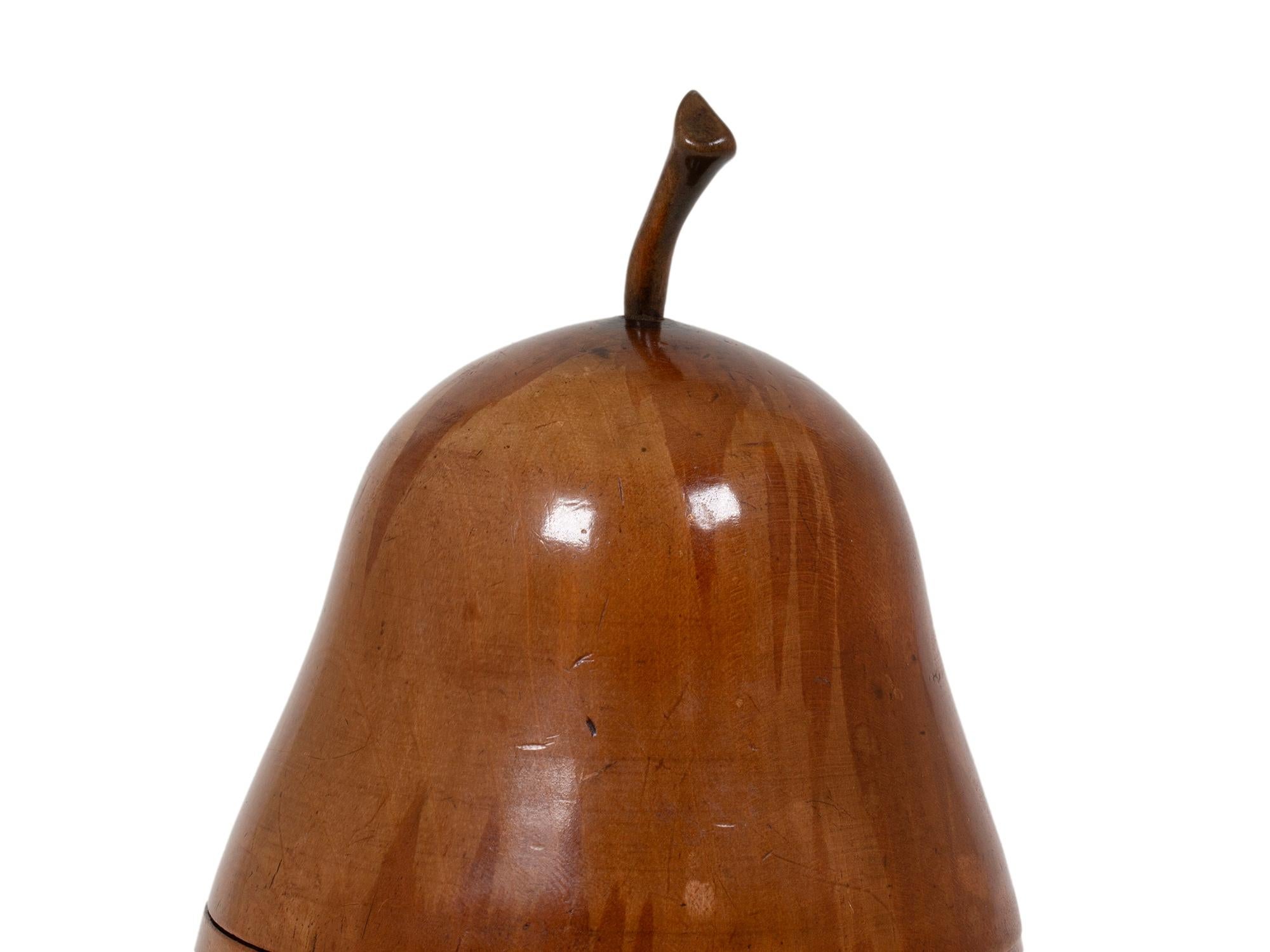 Antico porta tè Continental Novelty Pear Fruit in vendita 1