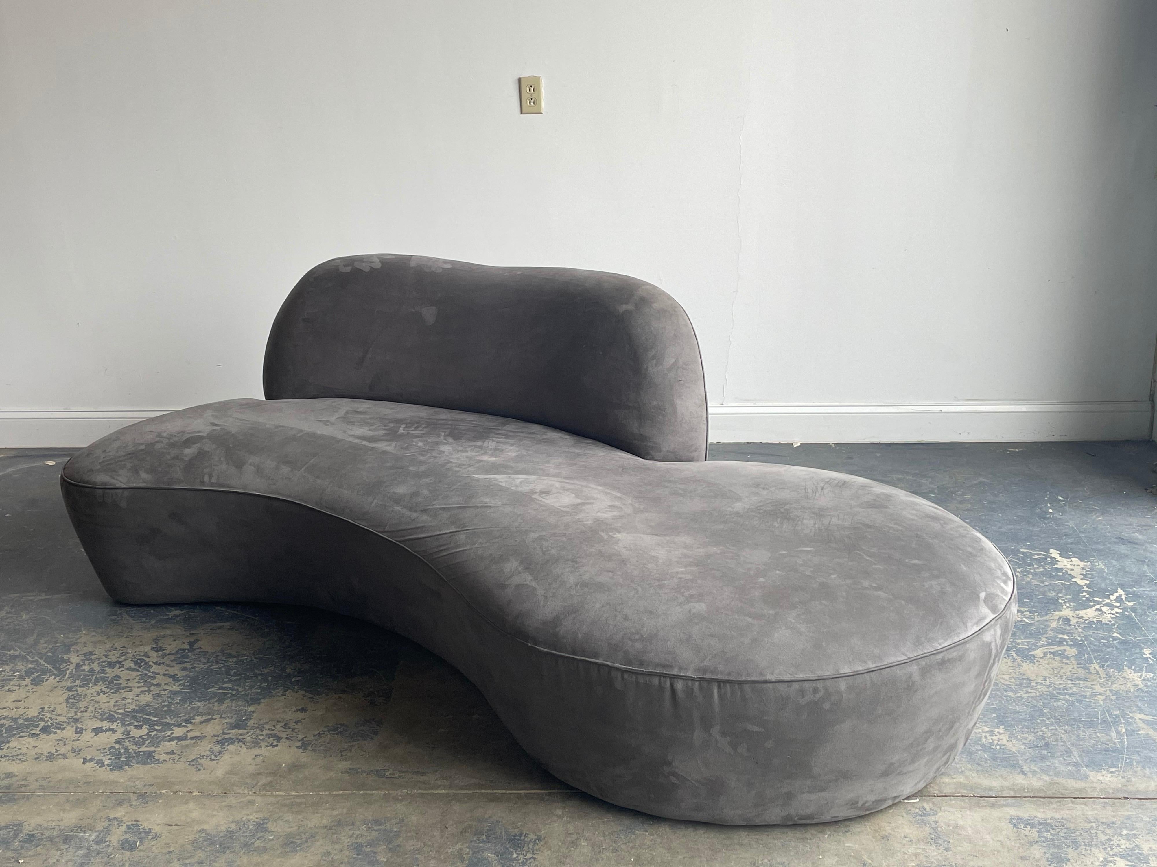 Organic modernist sofa by Vladimir Kagan. Original upholstery is free of any major blemishes but does show signs of wear, such as areas that show more use. 

Would work well in a variety of interiors and blend with other designers such as Edward