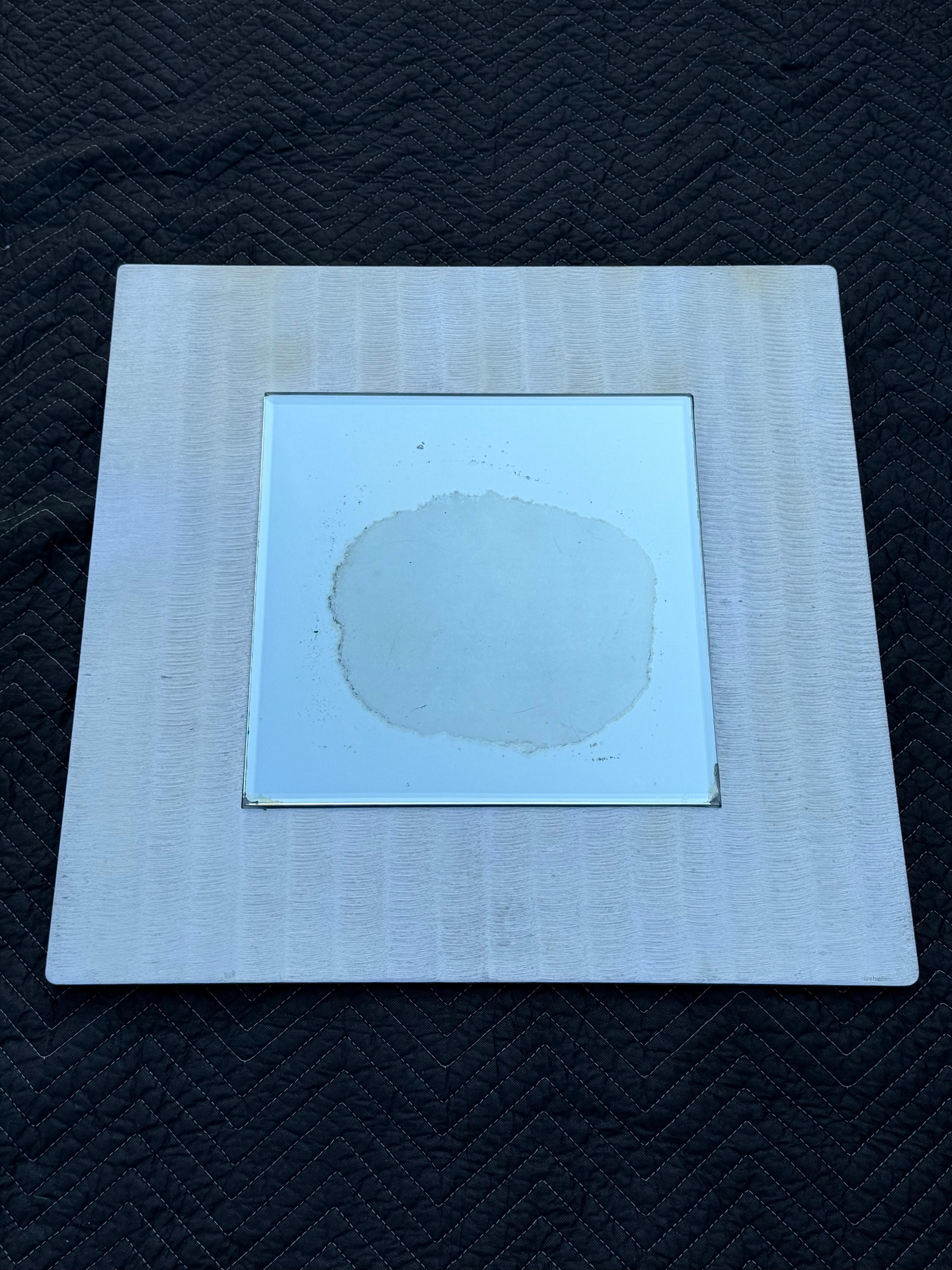 Uno specchio in alluminio acidato di Lorenzo Burchiellaro in vendita 2