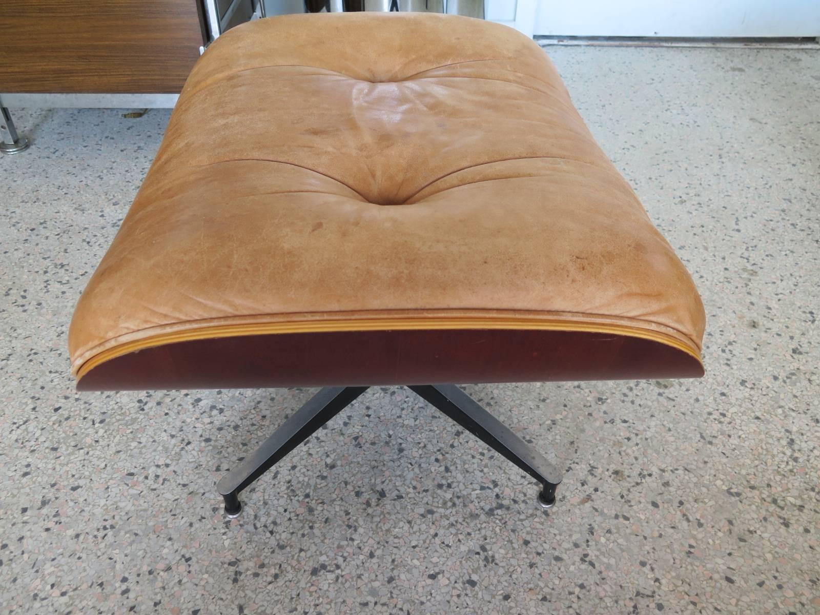 Charles Eames Herman Miller Leather Ottoman 671 4