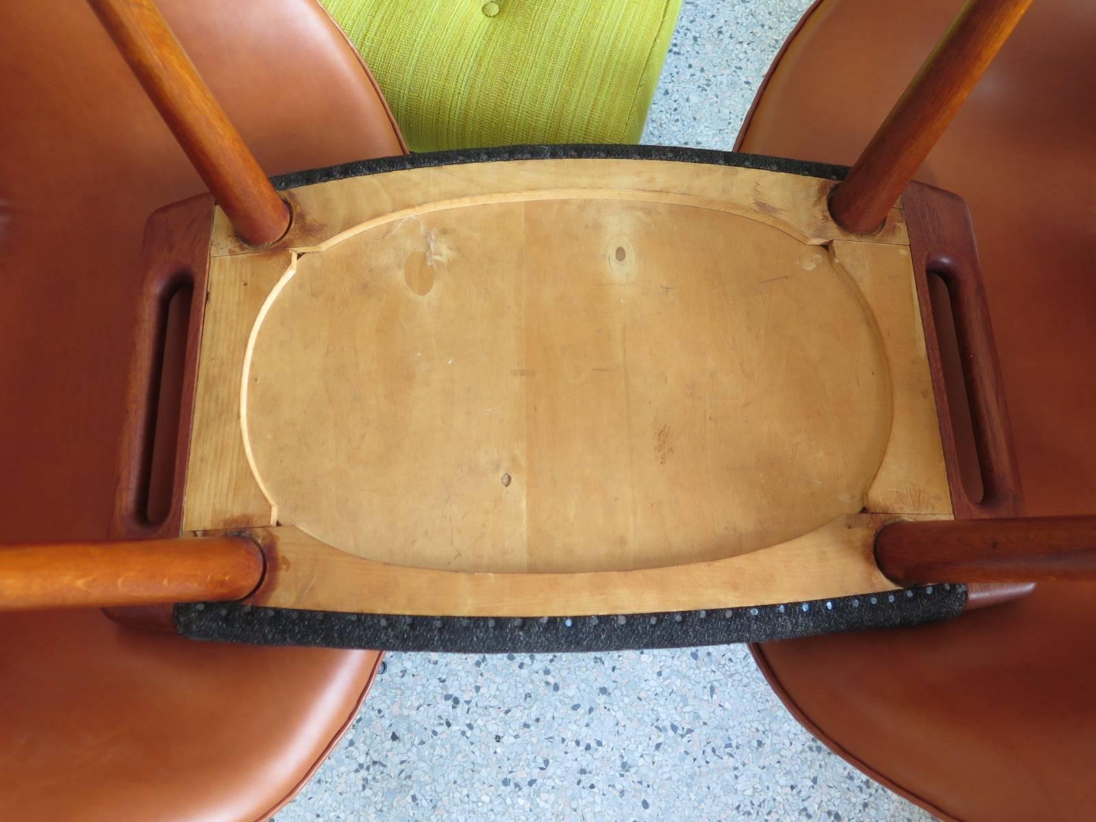 Original Hans Wegner Papa Bear Chair Ottoman In Good Condition In St.Petersburg, FL