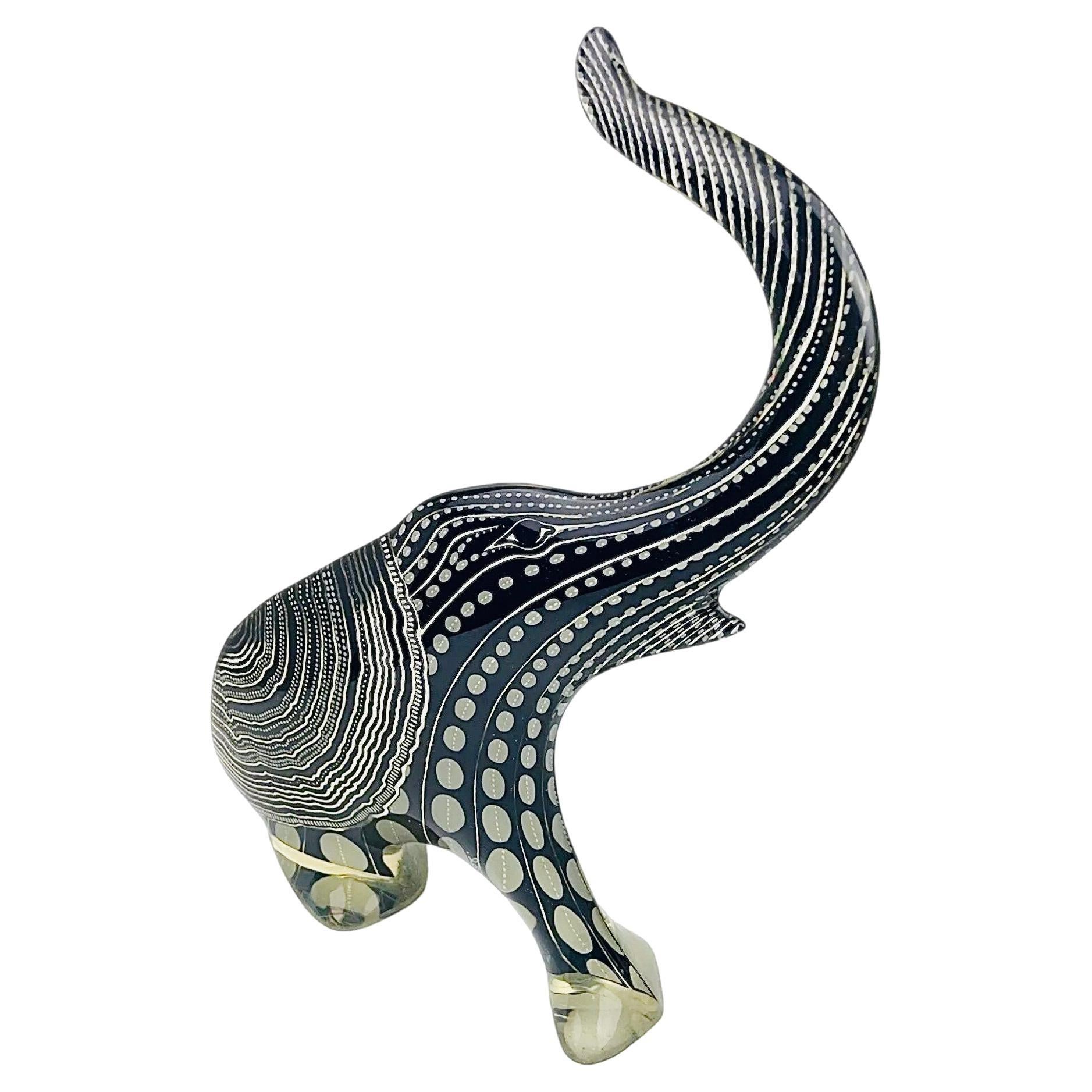 XL Abraham Palatnik Escultura de elefante de lucita moderna de mediados de siglo Figurilla firmada