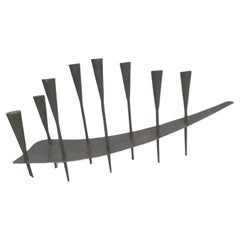 Massiver 2Ft Mid Century Modern Iron Brutalistischer Noguchi Insp Skulpturaler Kandelaber aus der Mitte des Jahrhunderts