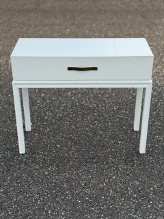 Table console moderne « Charak » de Tommi Parzinger, style MCM élégant des années 1940