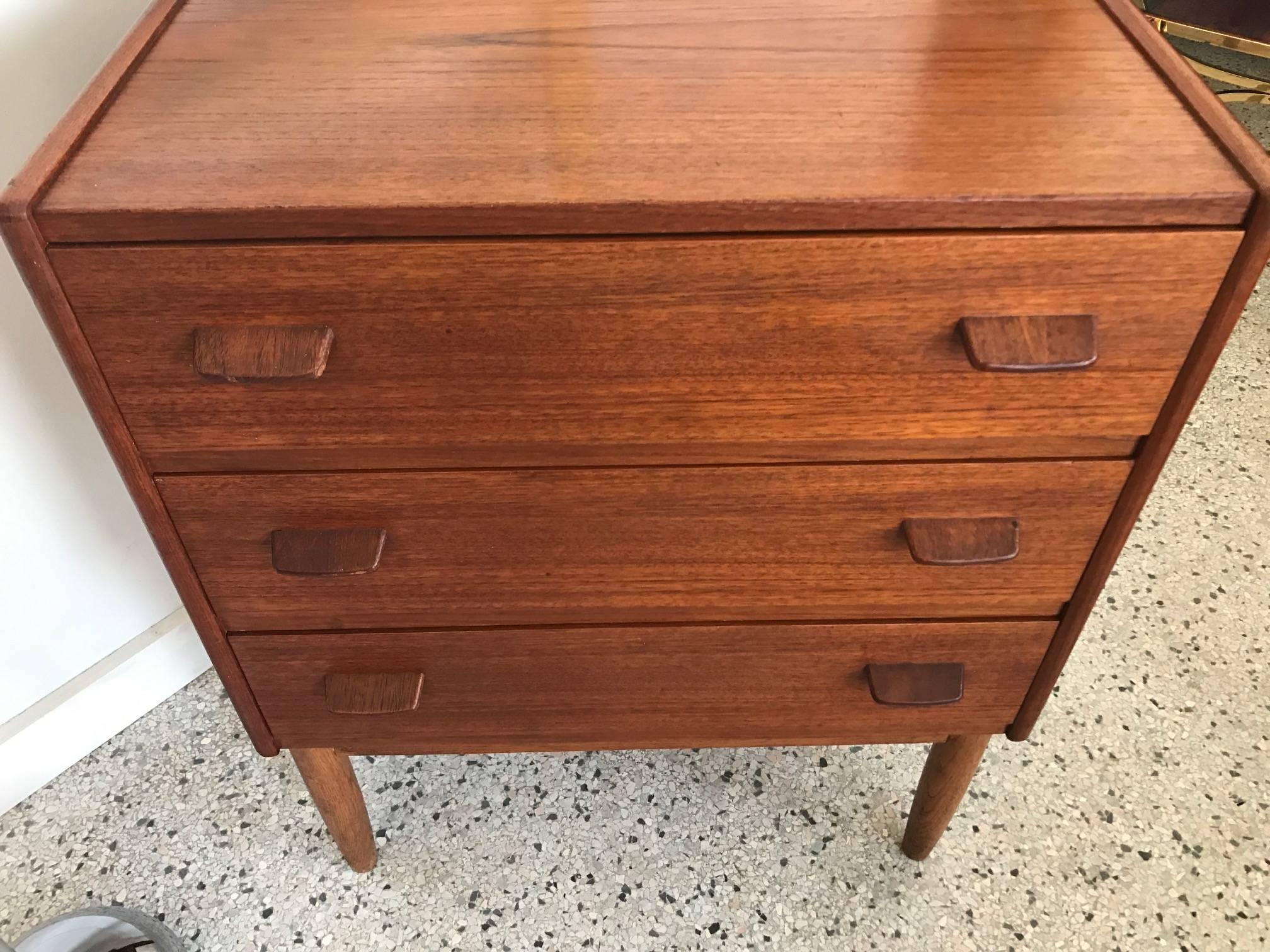 Poul Volther Danish Small Chest 1960s FDB Mobler Denmark Teak and Oak 2