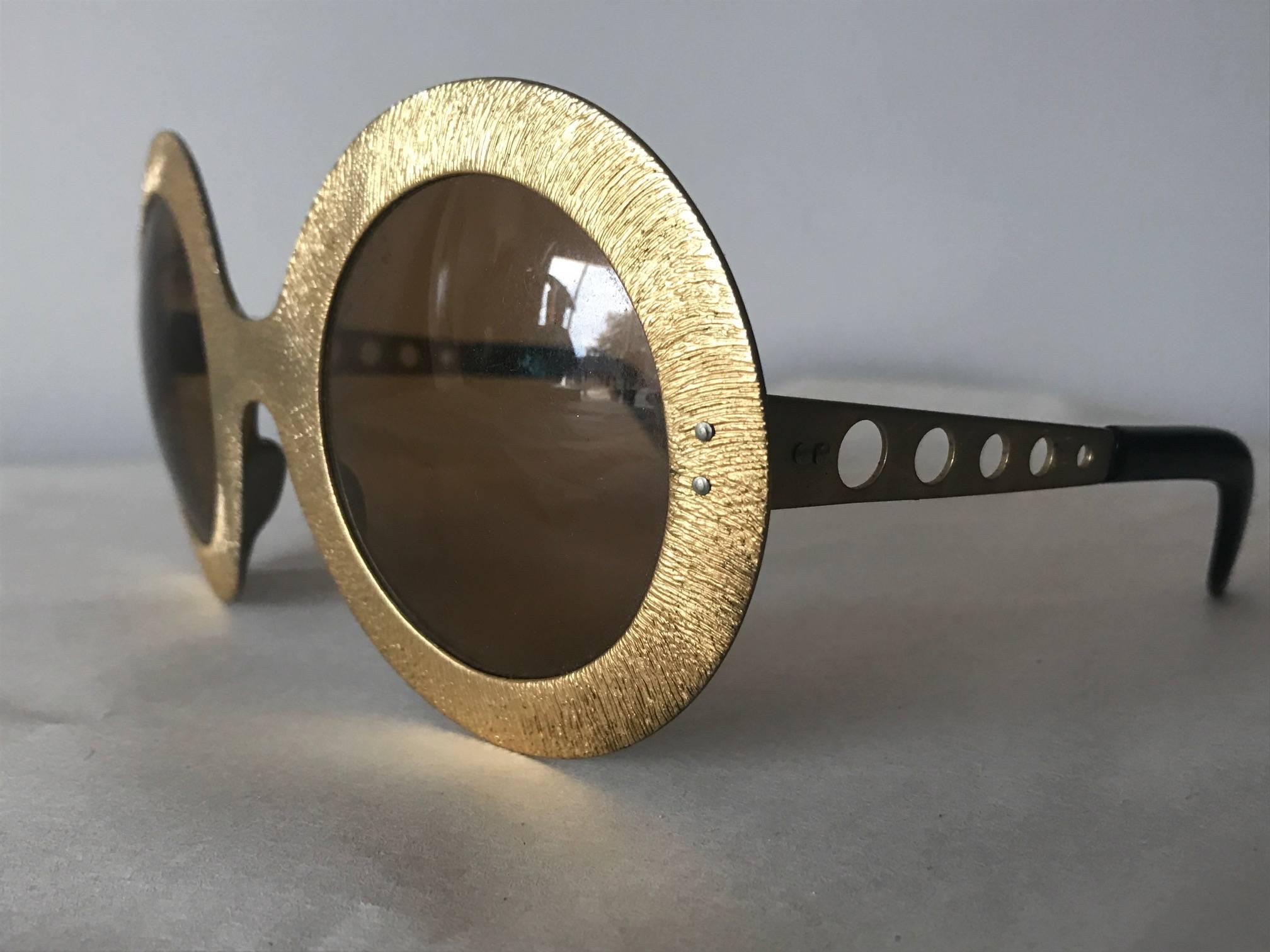 Pair of Vintage French 1970s Sunglasses For Sale 1