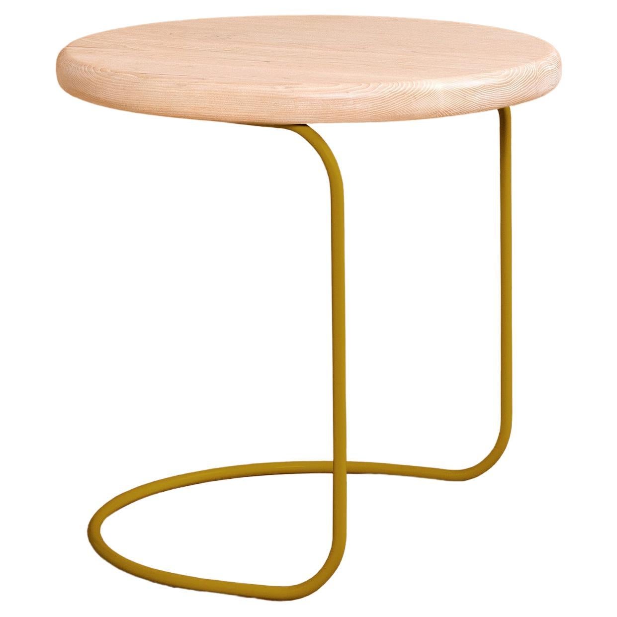 Minimaliste Table d'appoint ronde contemporaine en Wood&wood en vente