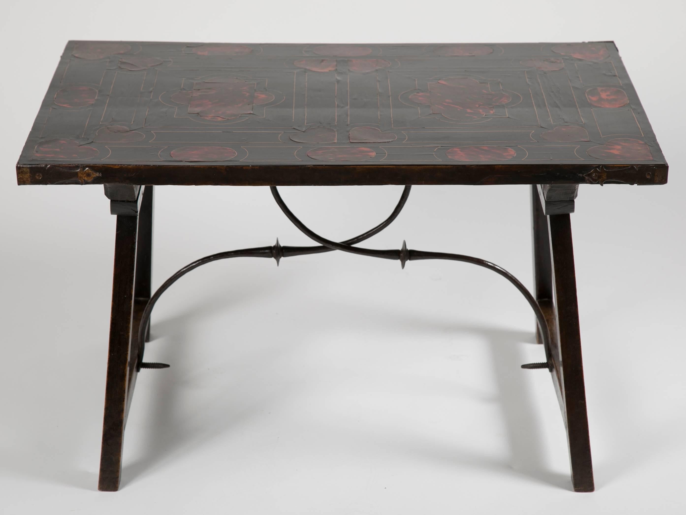18th Century Spanish Baroque Rosewood and Tortoishell Inlaid Side Table For Sale