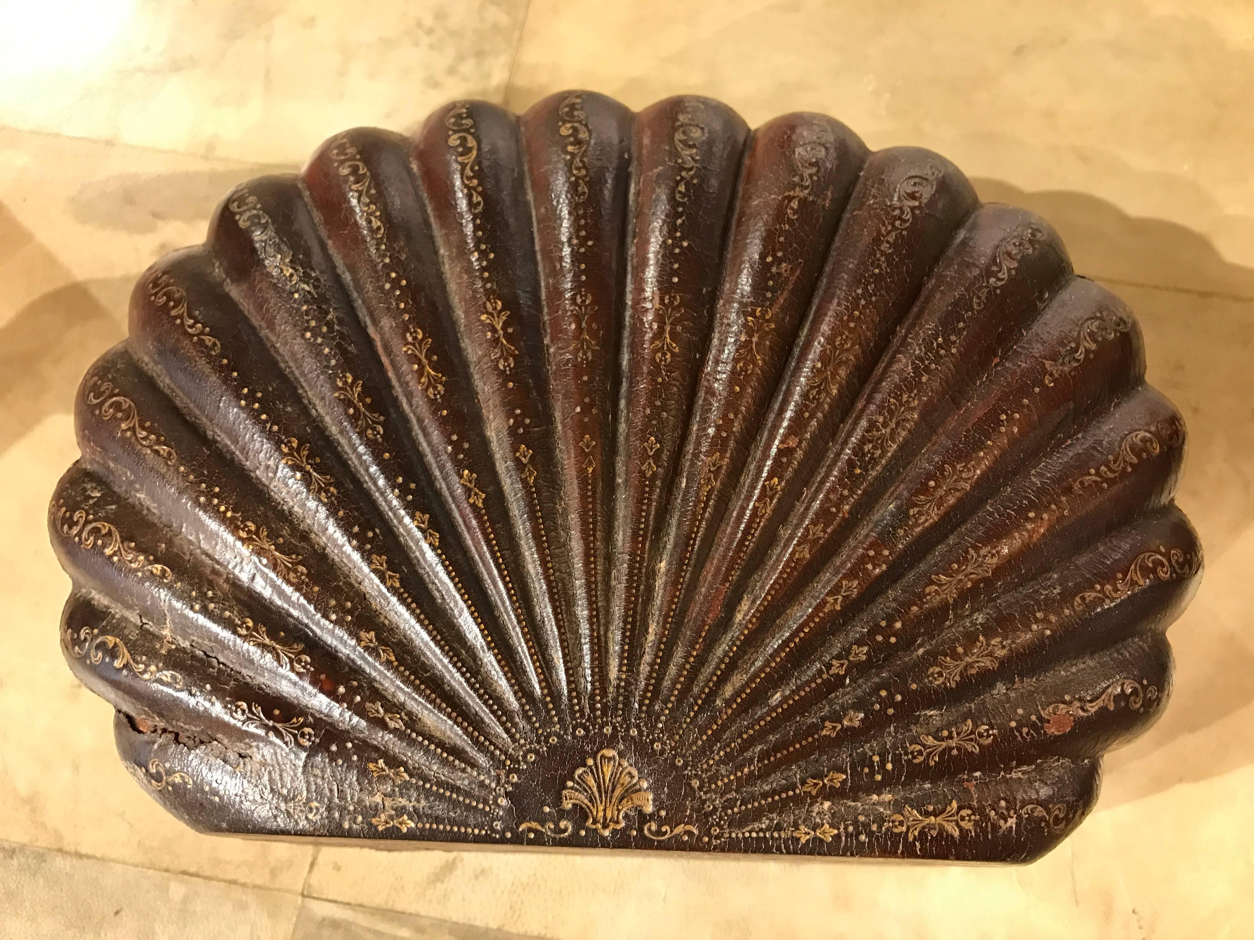 Neoclassical Italian Leather Scallop Shell Form Box with Gilt Tooling