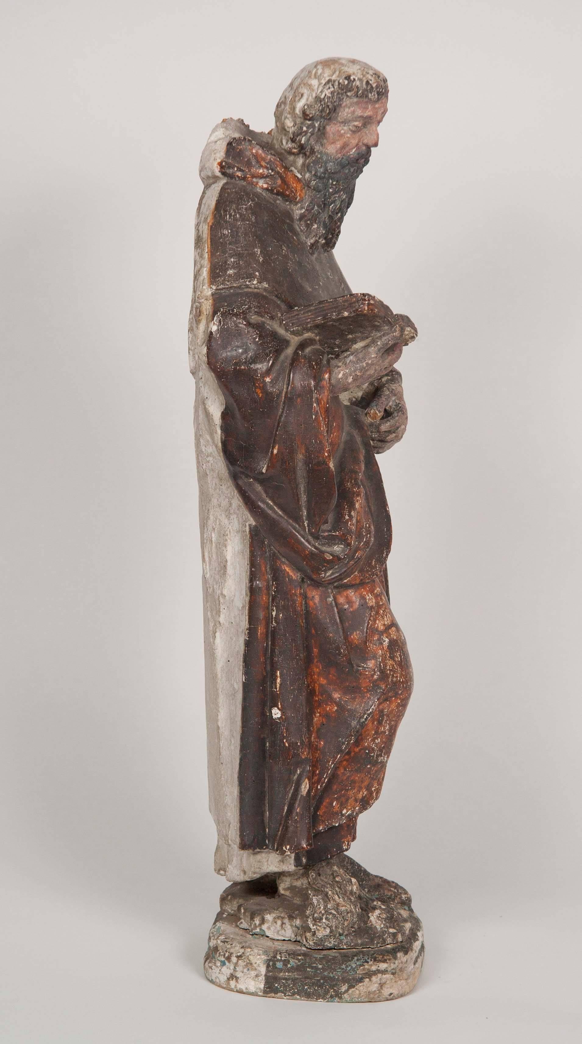 16th Century Italian Renaissance Carving of a Male Saint In Good Condition For Sale In Stamford, CT