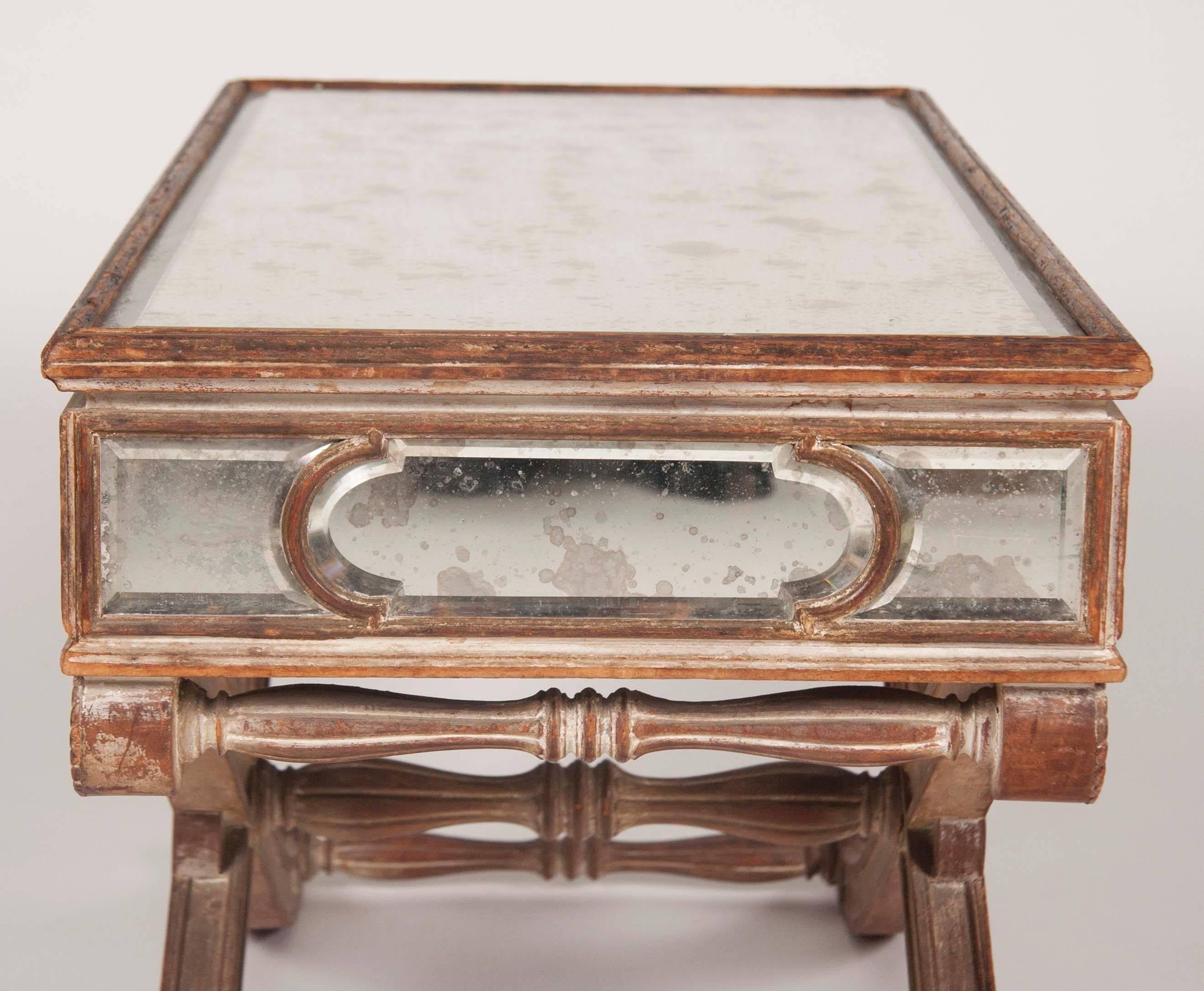 Italian Mid-20th Century Cerused Wood Mirrored Coffee Table with X-form Base For Sale 5