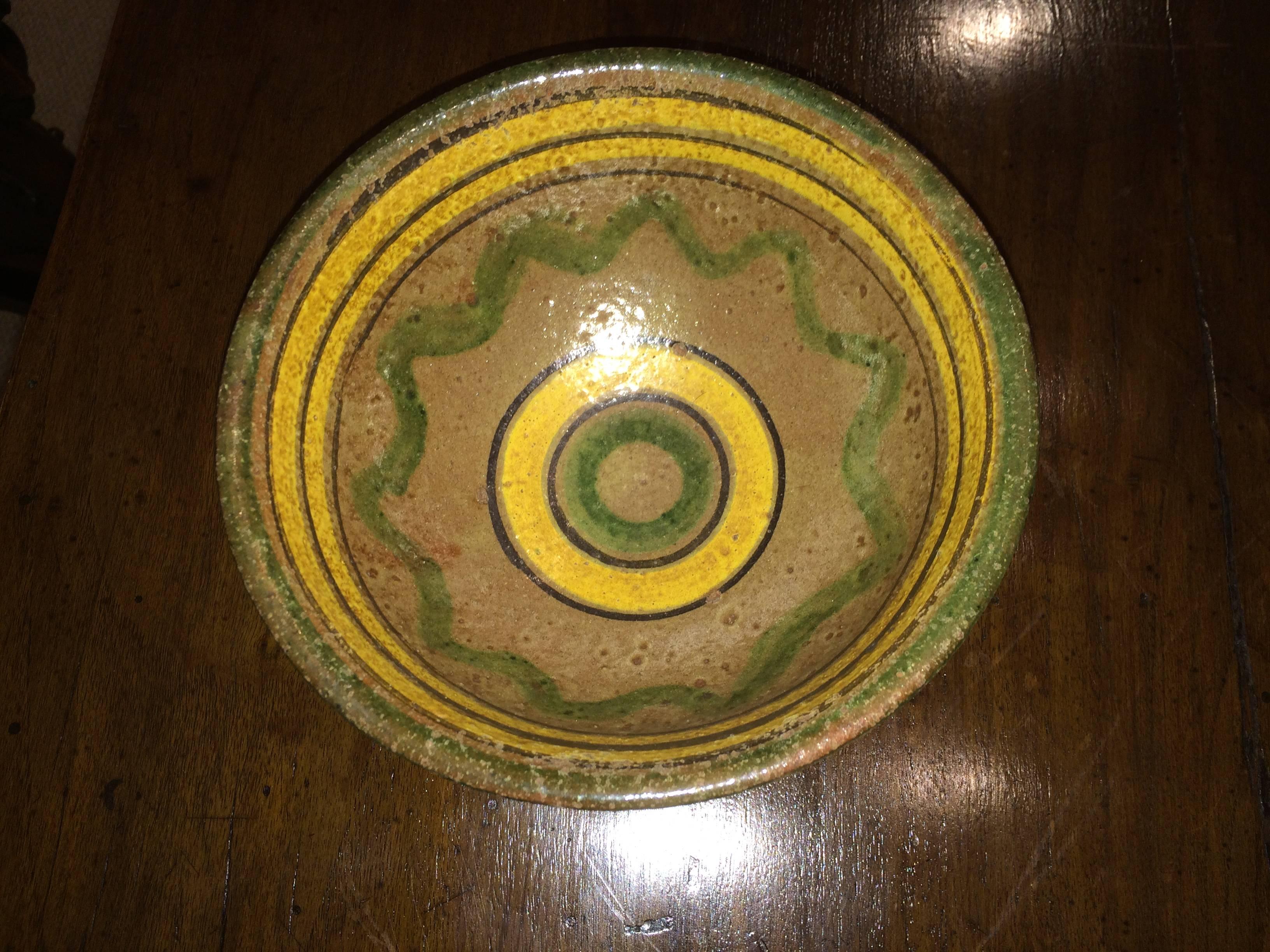 Guatemalan Hand-Painted Bowls, Montiel Family In Good Condition In Stamford, CT