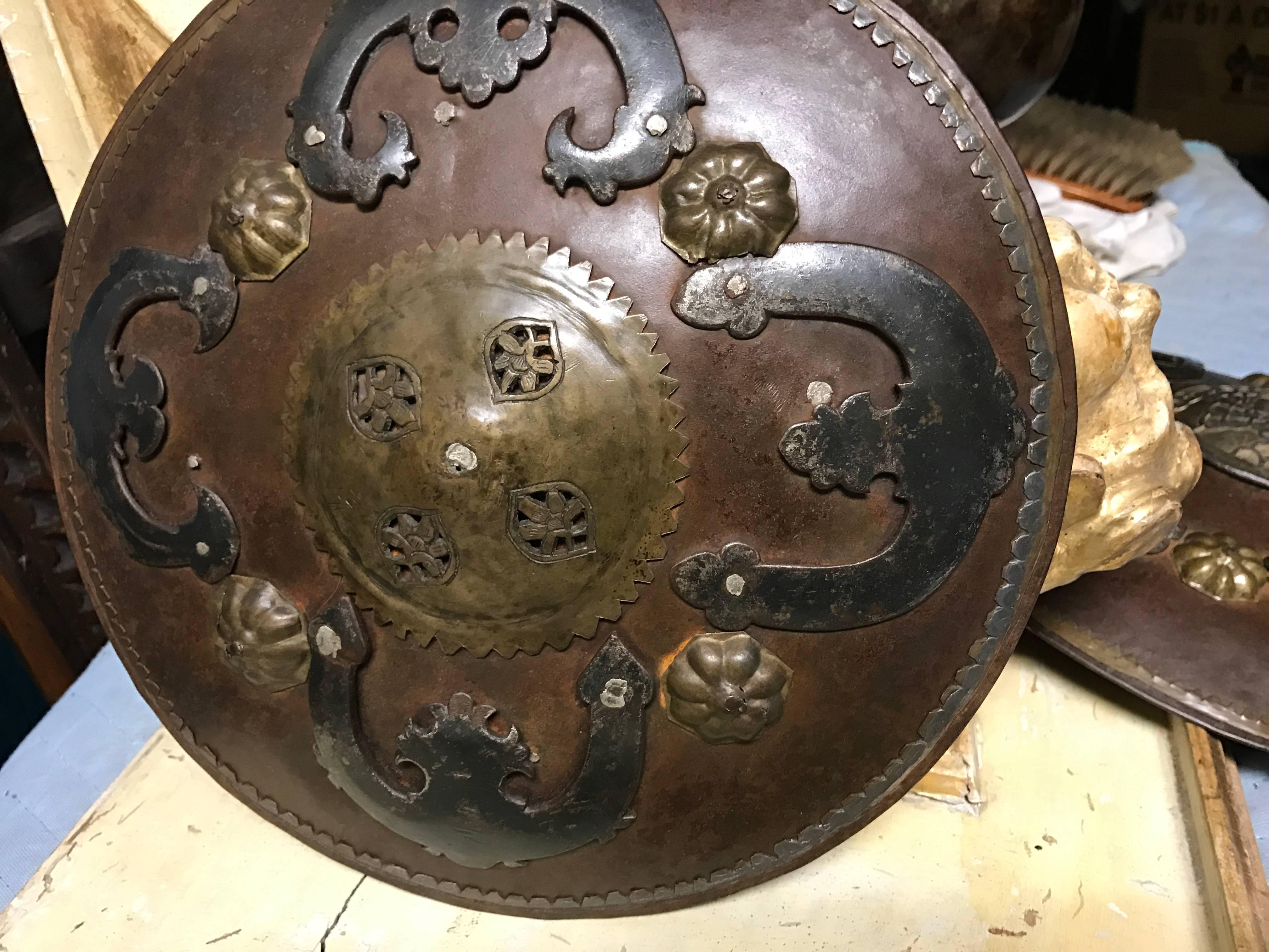 19th Century Turkish Ottoman Miniature Iron and Brass Battle Shield In Good Condition For Sale In Stamford, CT