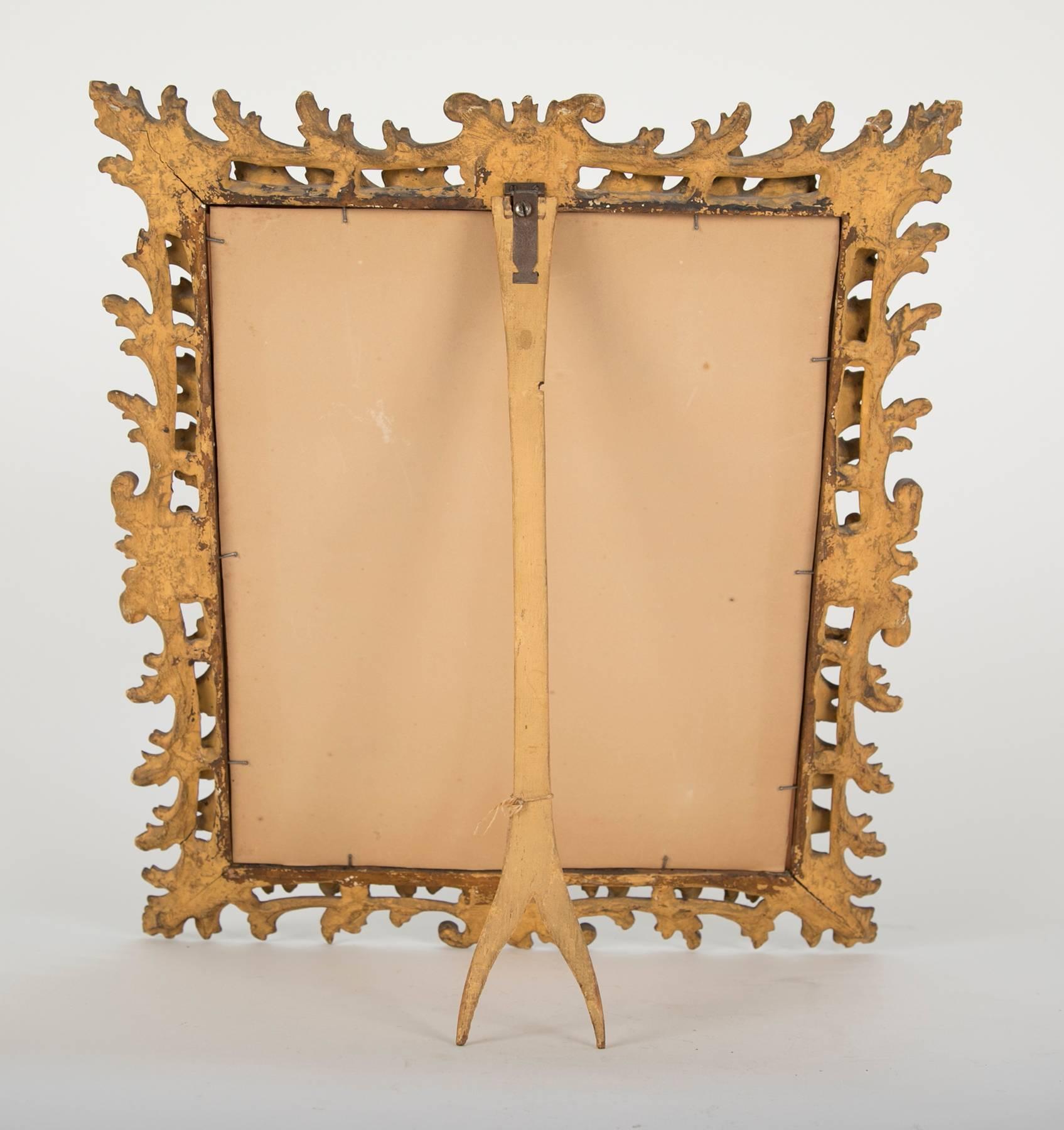 19th Century Italian Rococo Giltwood Tabletop Vainty Mirror For Sale