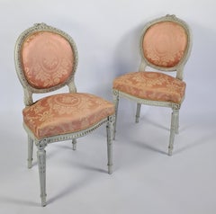 Salon de style Louis XVI en bois laqué - 7 pièces