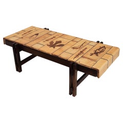 Roger Capron - Table basse vintage avec carreaux de garnison sur cadre en bois