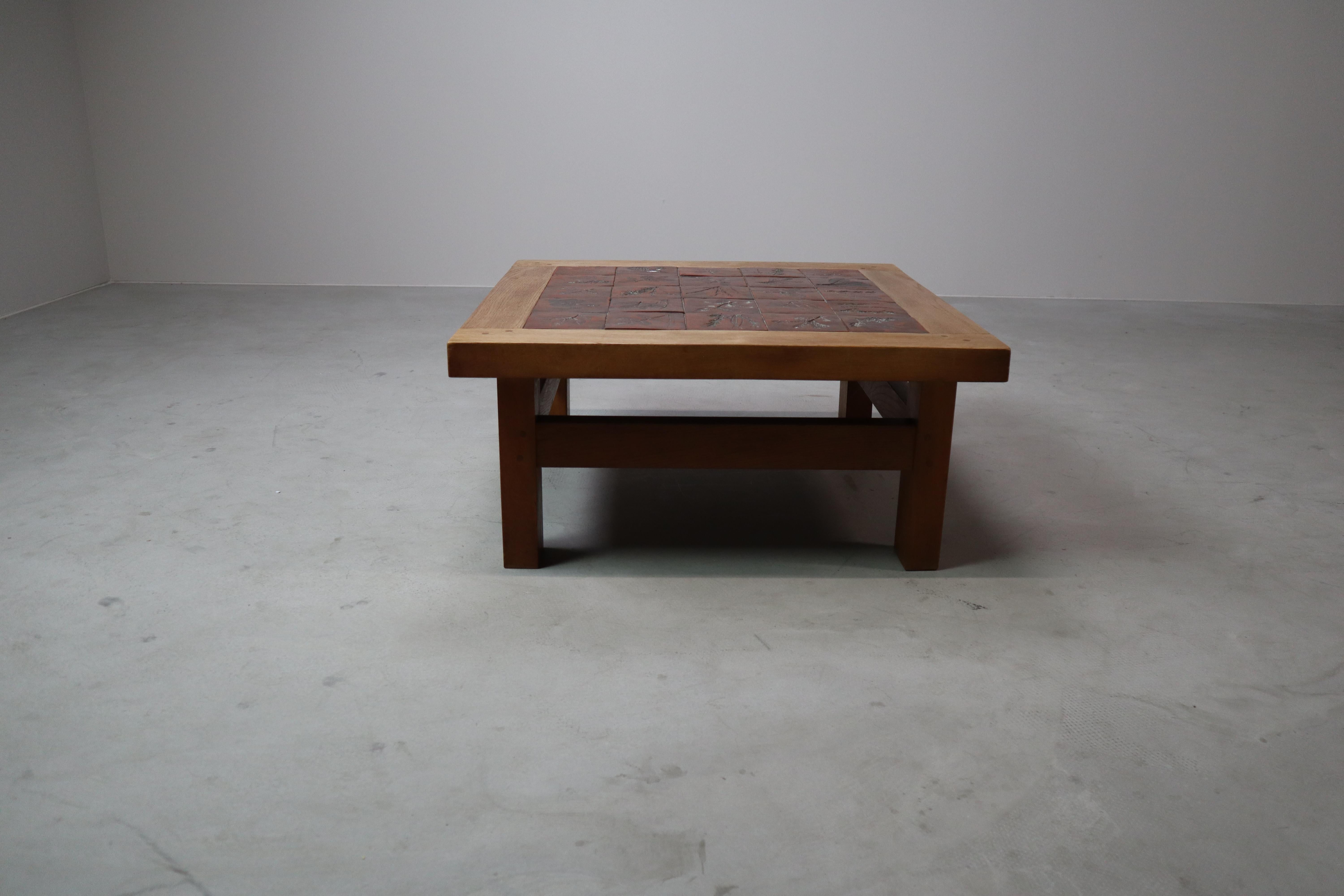 Mid-Century botanical ceramic tile coffee table in Oak, 1960s For Sale 6