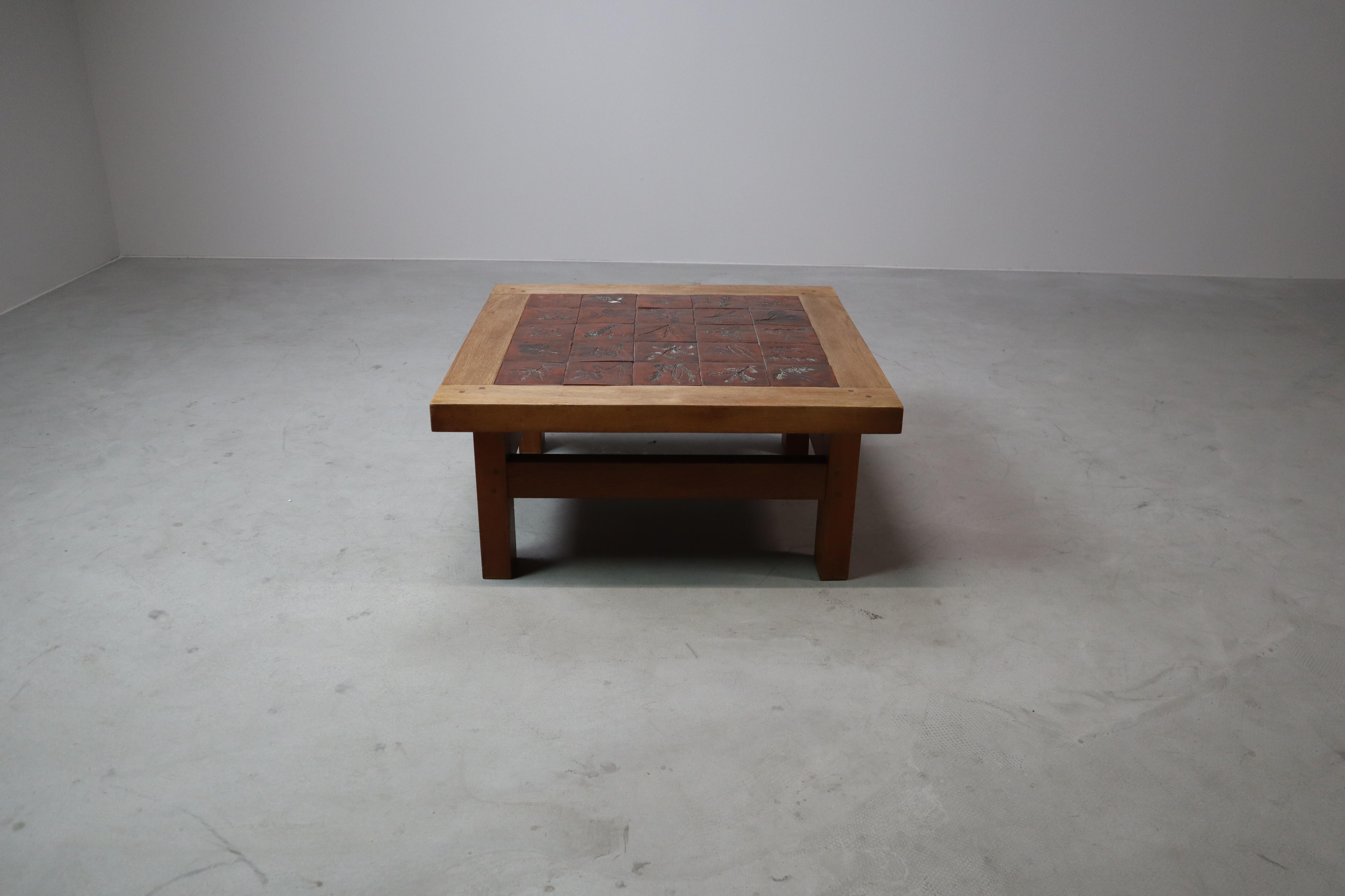 Mid-Century botanical ceramic tile coffee table in Oak, 1960s For Sale 5