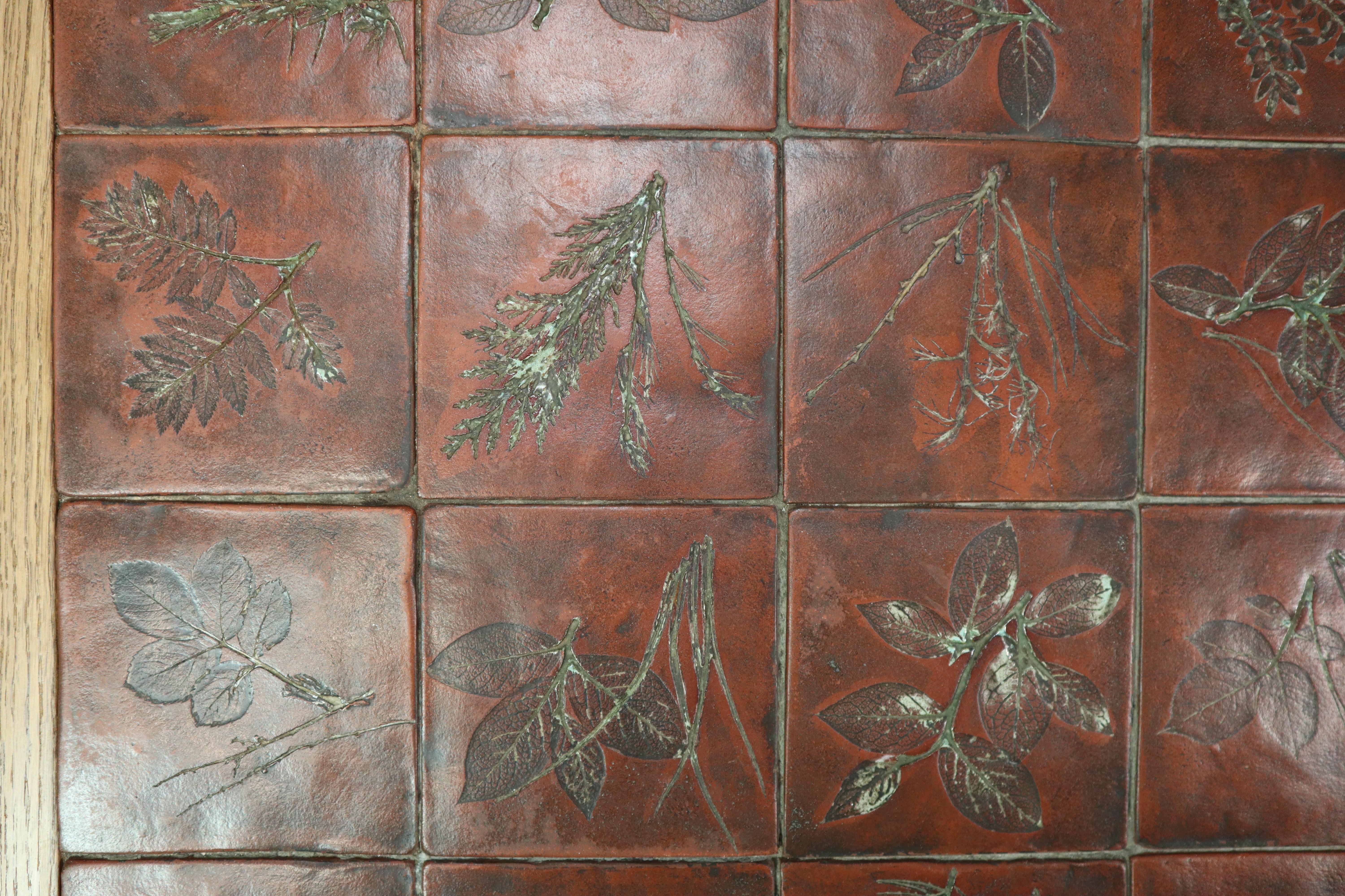 Mid-Century botanical ceramic tile coffee table in Oak, 1960s For Sale 10