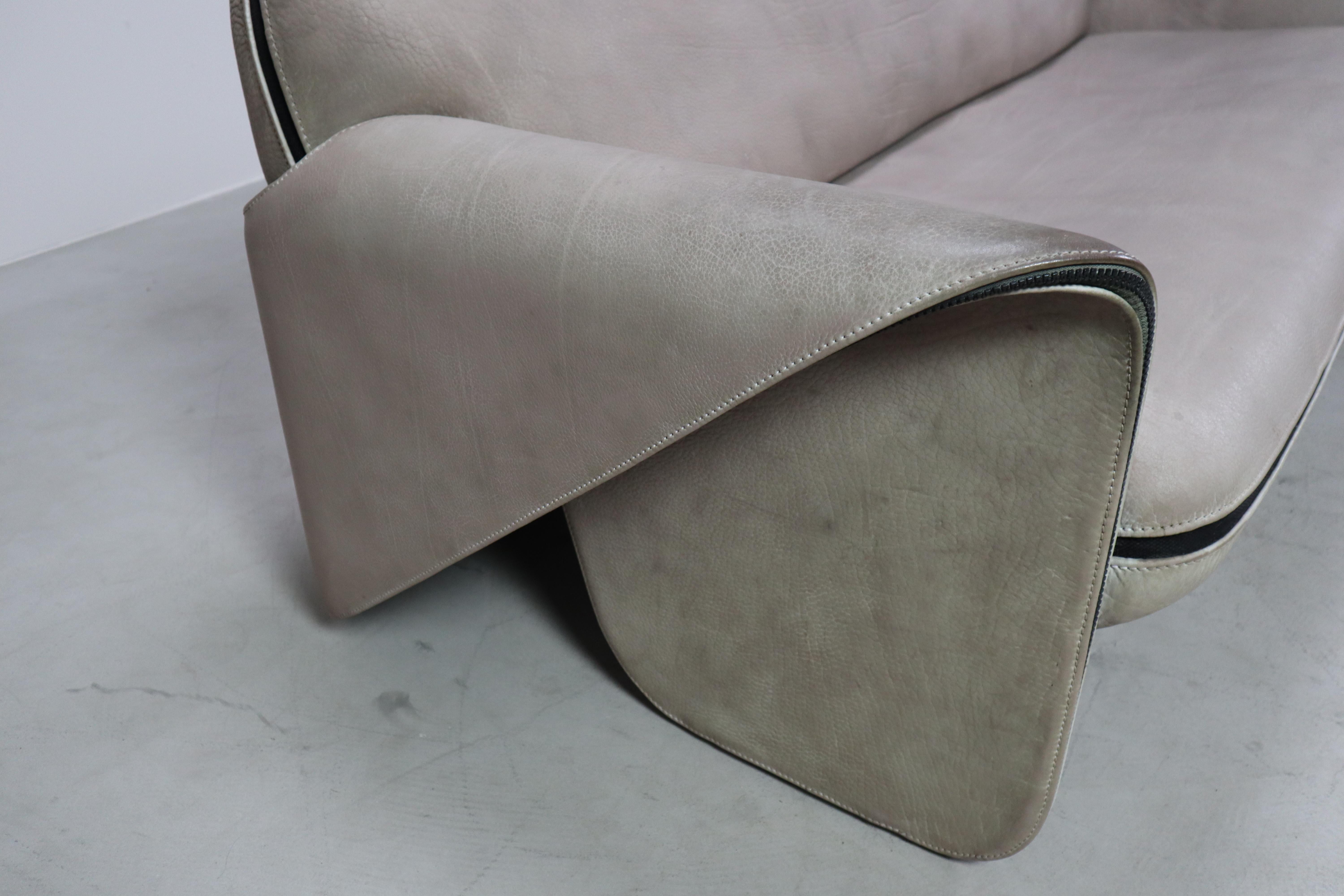 Mid-Century Modern De Sede DS-125 two-seat sofa by Gerd Lange, 1978 For Sale