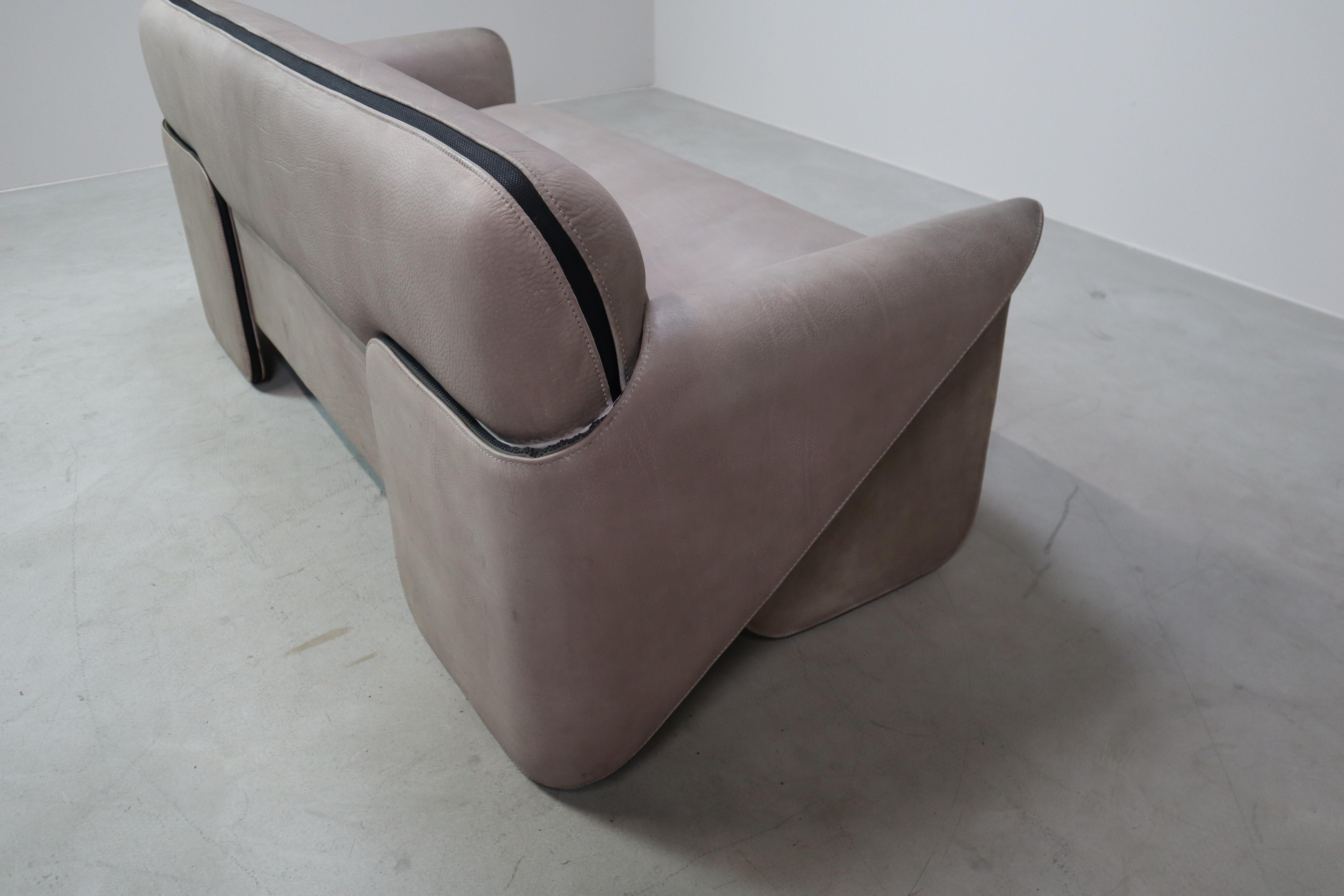 Swiss De Sede DS-125 two-seat sofa by Gerd Lange, 1978 For Sale