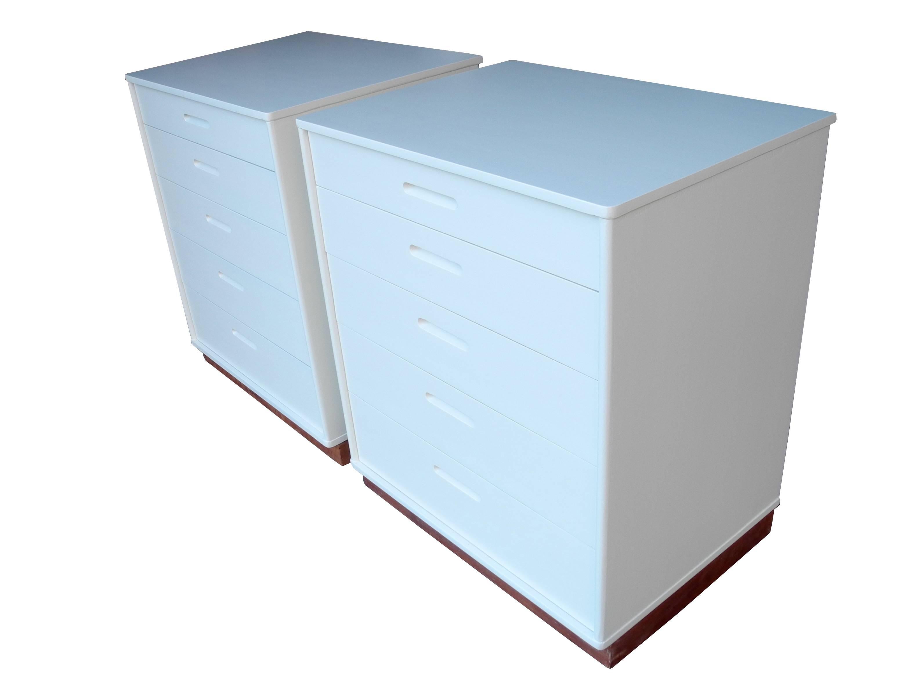 Modern Matching Nightstands or Dressers Designed by Edward Wormley for Dunbar In Good Condition For Sale In Hudson, NY