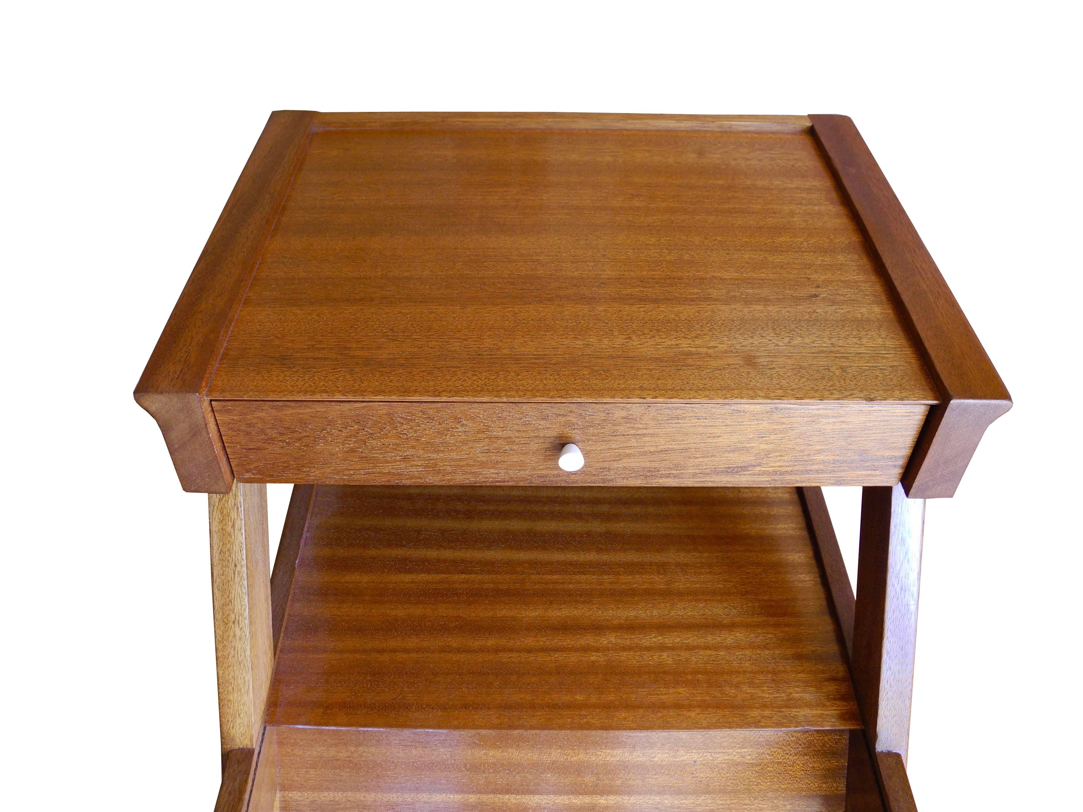 Magazine Side Table with Drawer in Mahogany by John Keal for Brown Saltman, CA For Sale 3