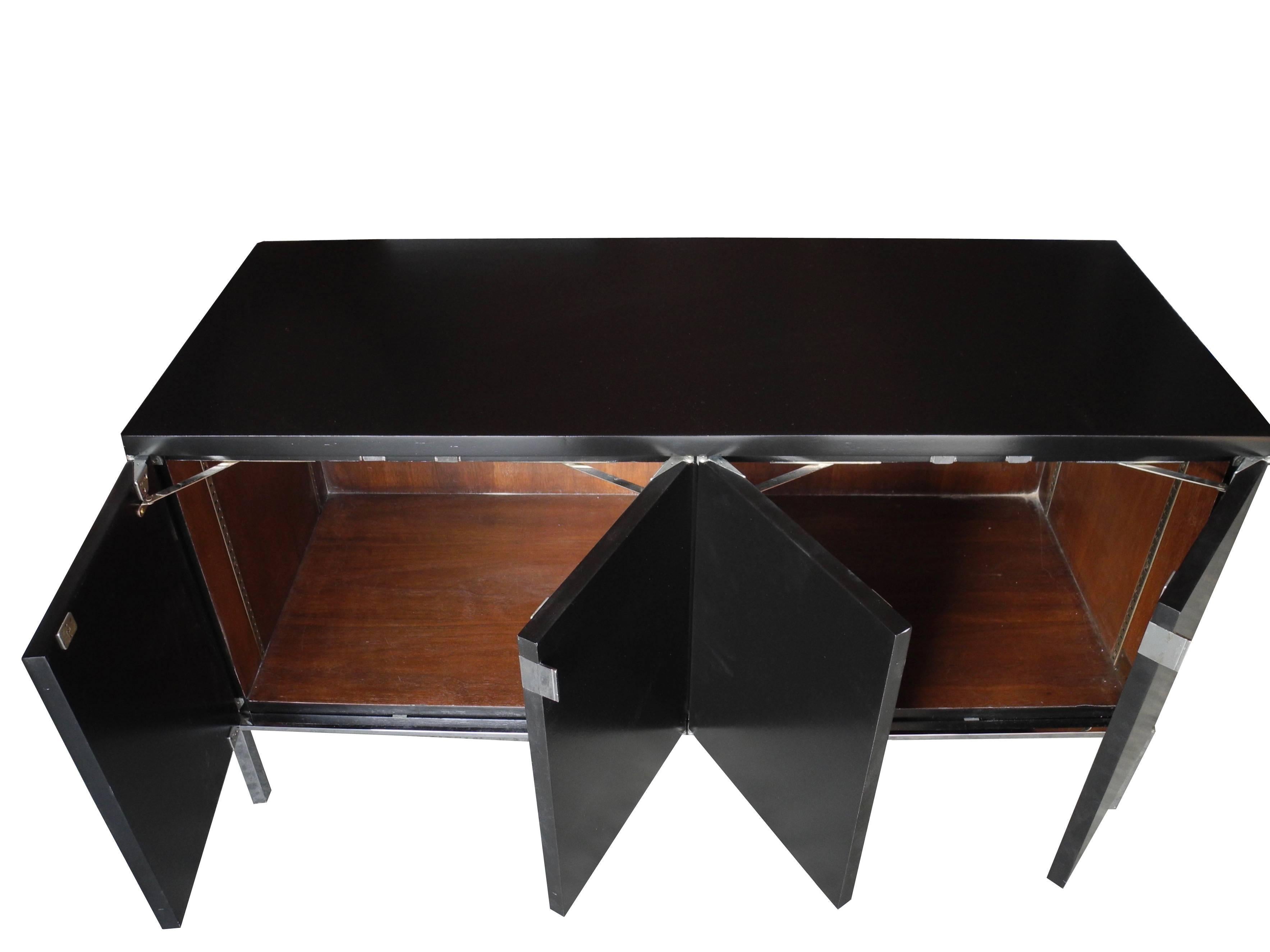 20th Century Black Vintage Mid-Century Modern Credenza in the Style of Florence Knoll For Sale