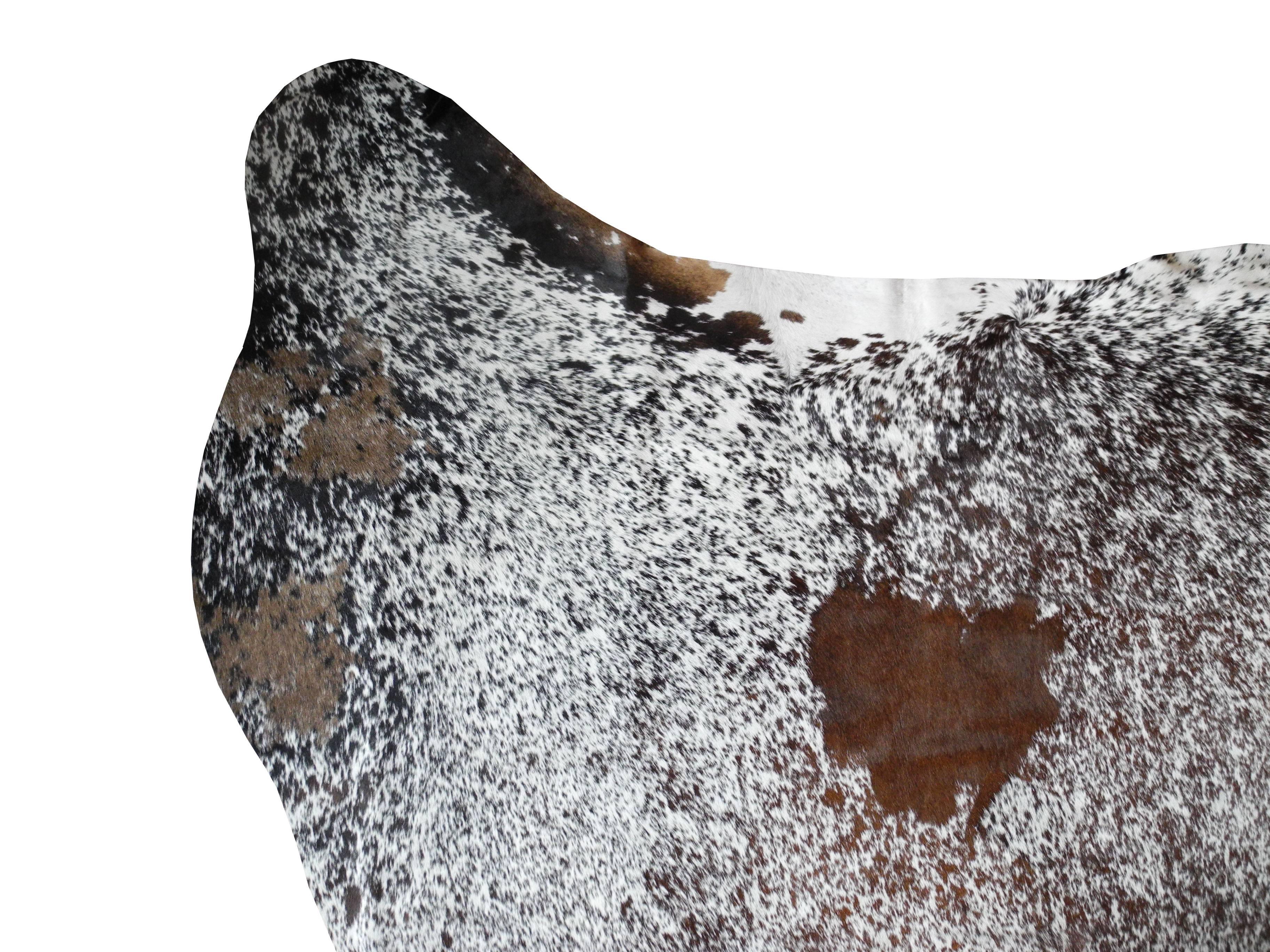 From Brazil, this super soft cowhide is clean and has never been used. Be the first owner.
 