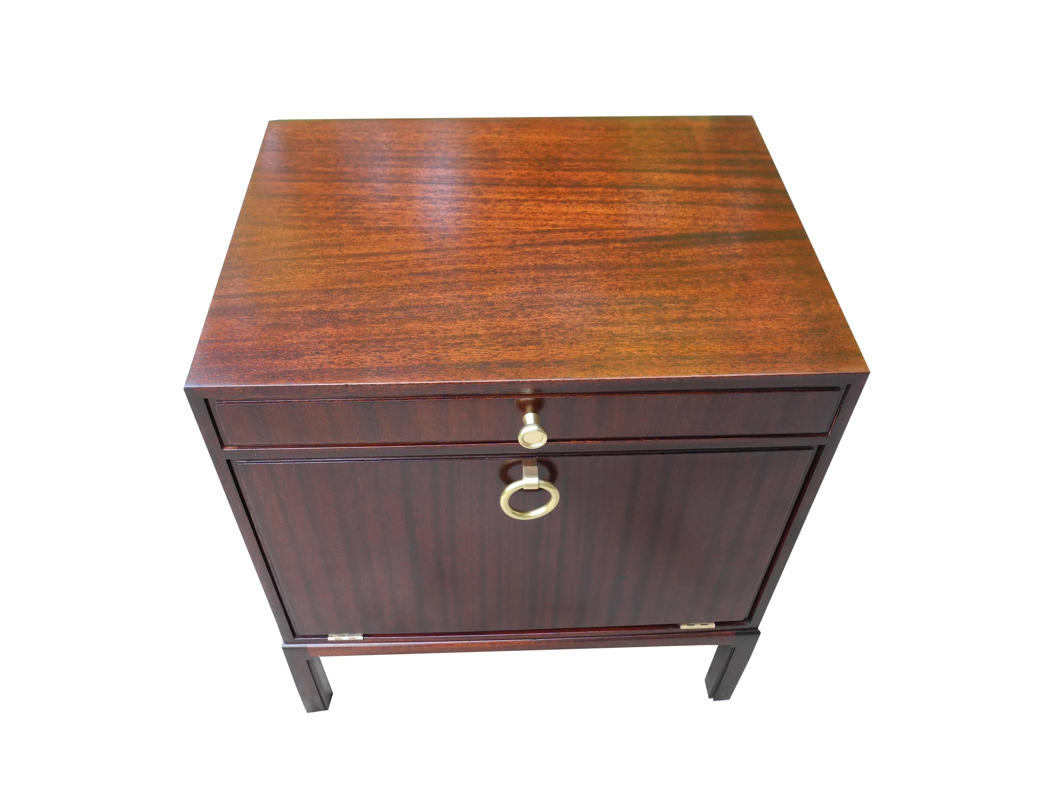 Single Mahogany Modern Nightstand by Tommi Parzinger for Charak Modern In Excellent Condition For Sale In Hudson, NY