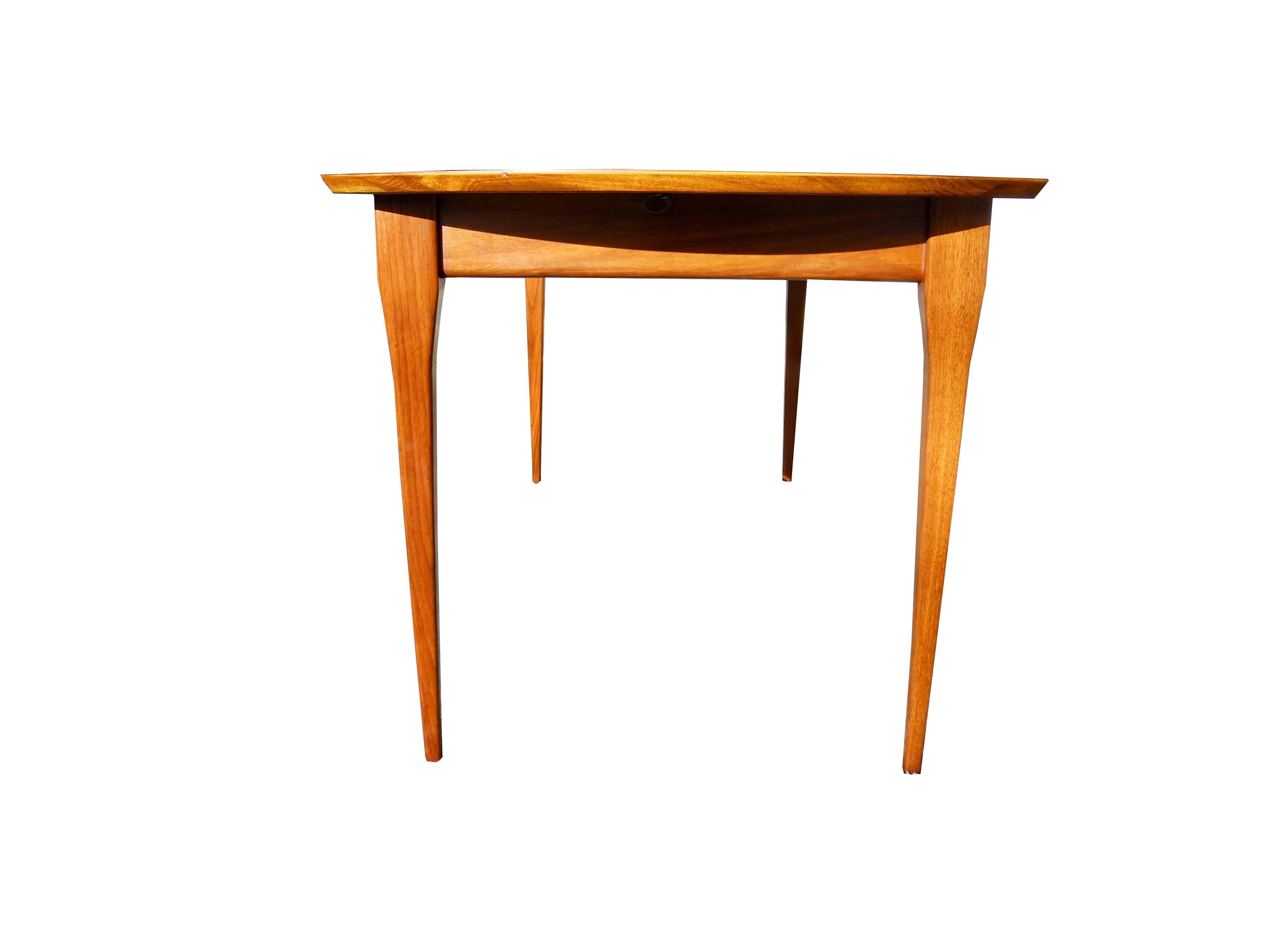 20th Century Modern Three-Leaf Block Mottle Walnut Dining Table by Bertha Schaefer, 1950s For Sale