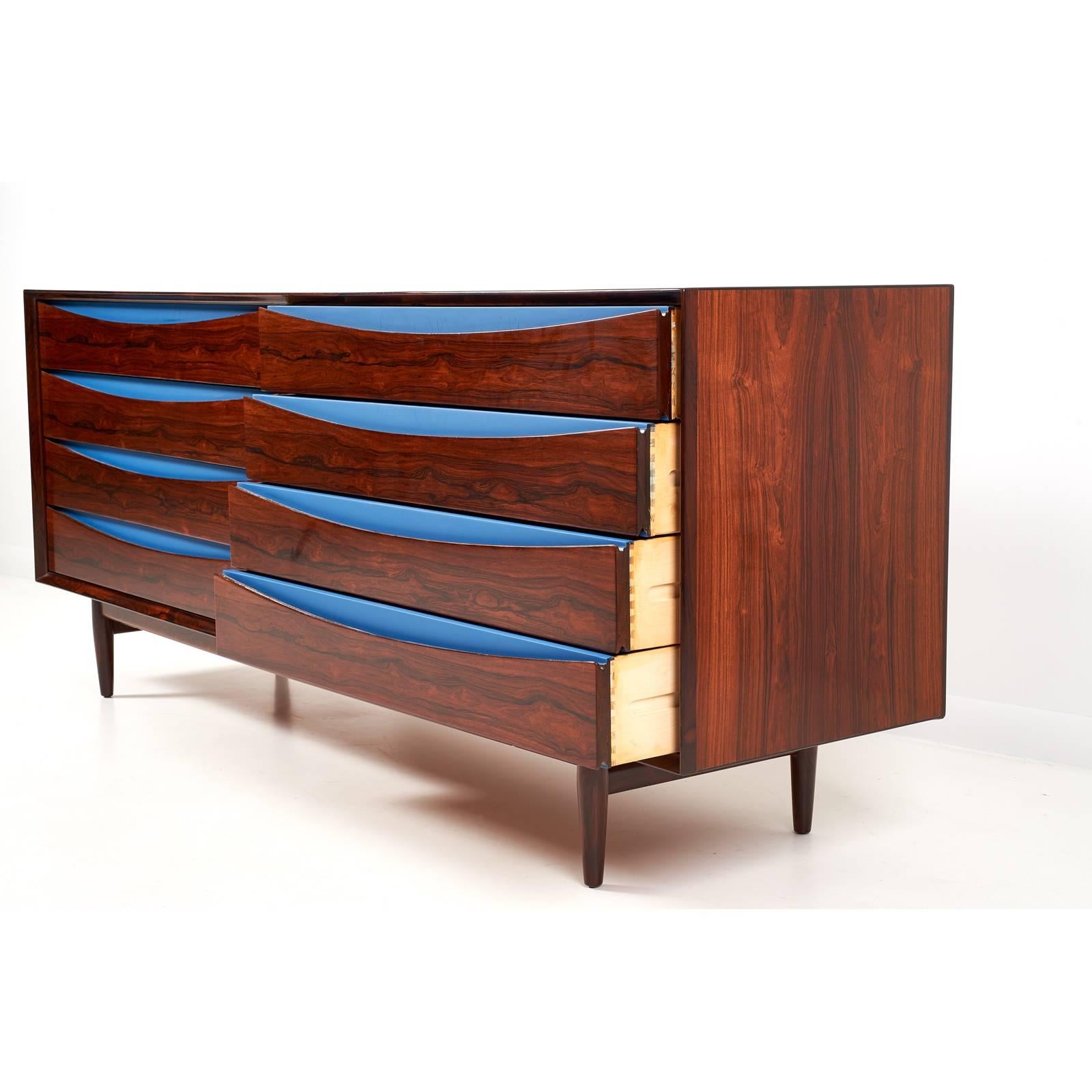 Scandinavian Modern Triennale Rosewood Eight Drawer Double Chest by Arne Vodder for Sibast For Sale