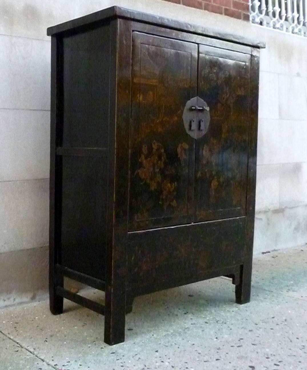 Hand-Painted Black Lacquer Cabinet with Gold Gilt Motif