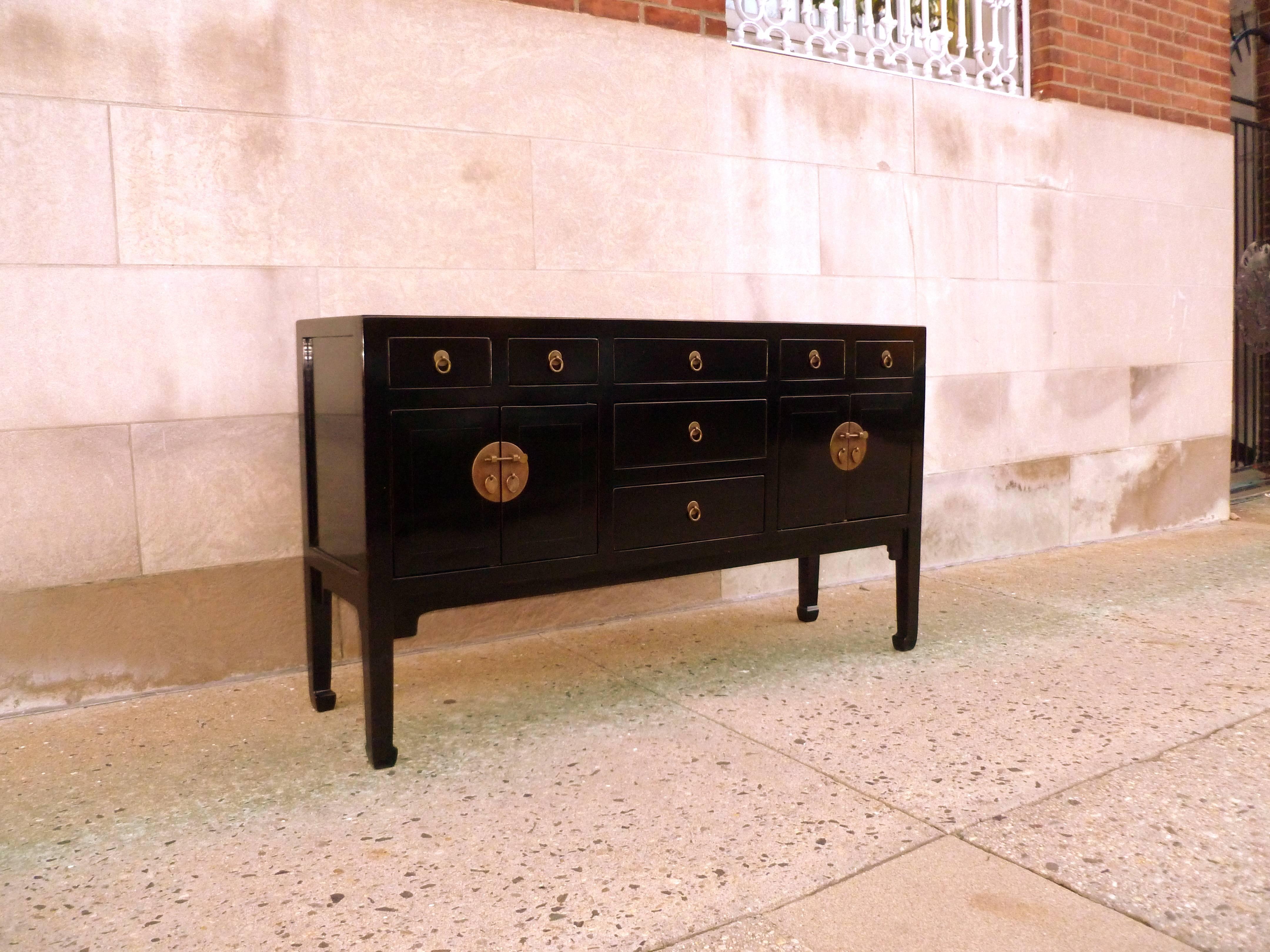 Early 20th Century Fine Black Lacquer Sideboard with Drawers and Doors