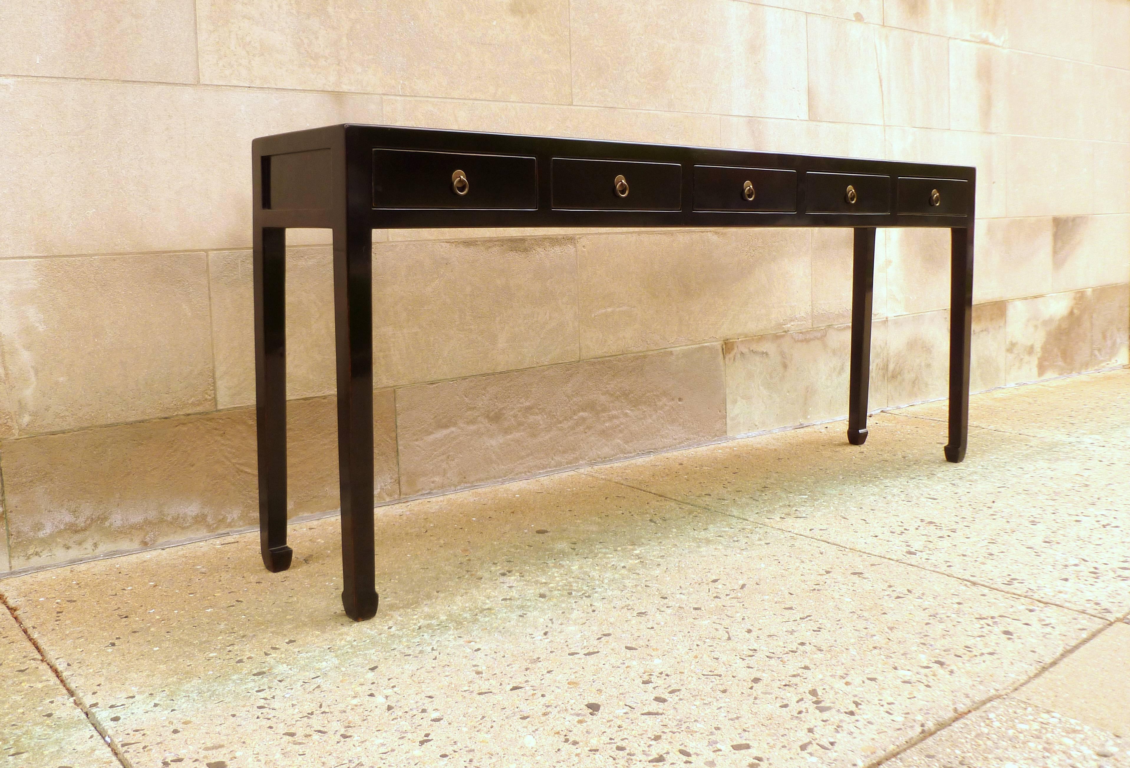 Fine Black Lacquer Console Table with Drawers In Excellent Condition In Greenwich, CT