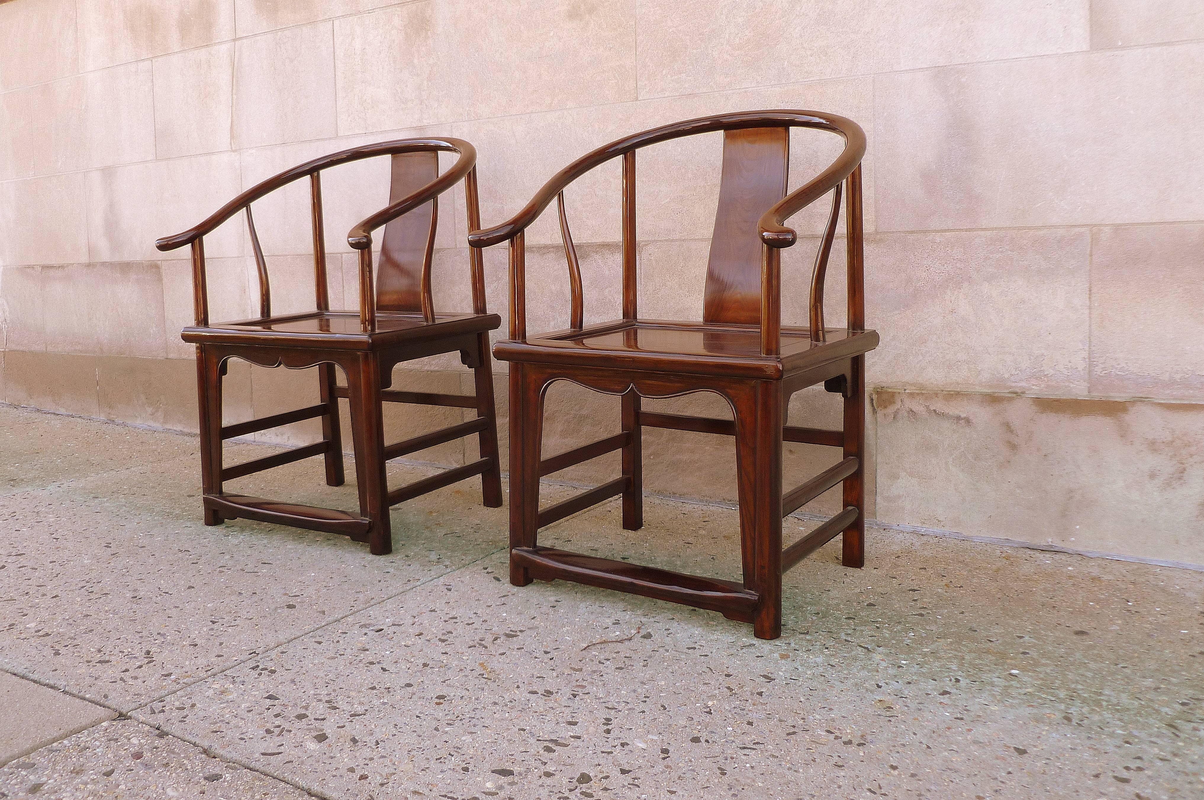 Chinese Pair of Fine Horseshoe Back Armchairs For Sale