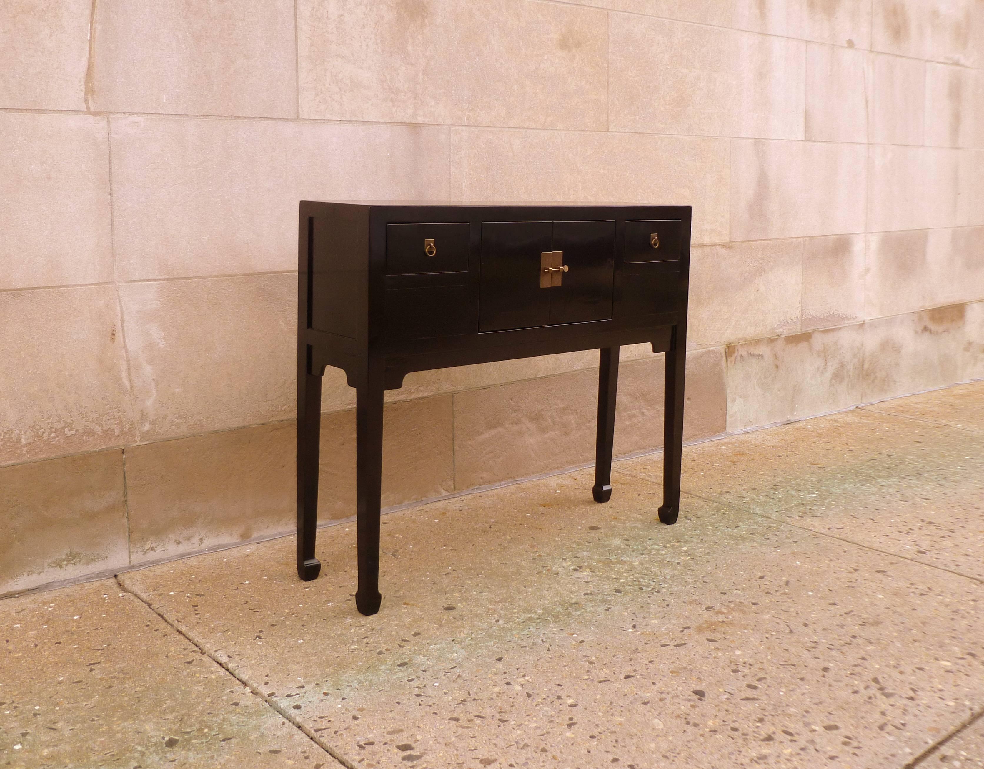 Fine Black Lacquer Console Table In Excellent Condition In Greenwich, CT