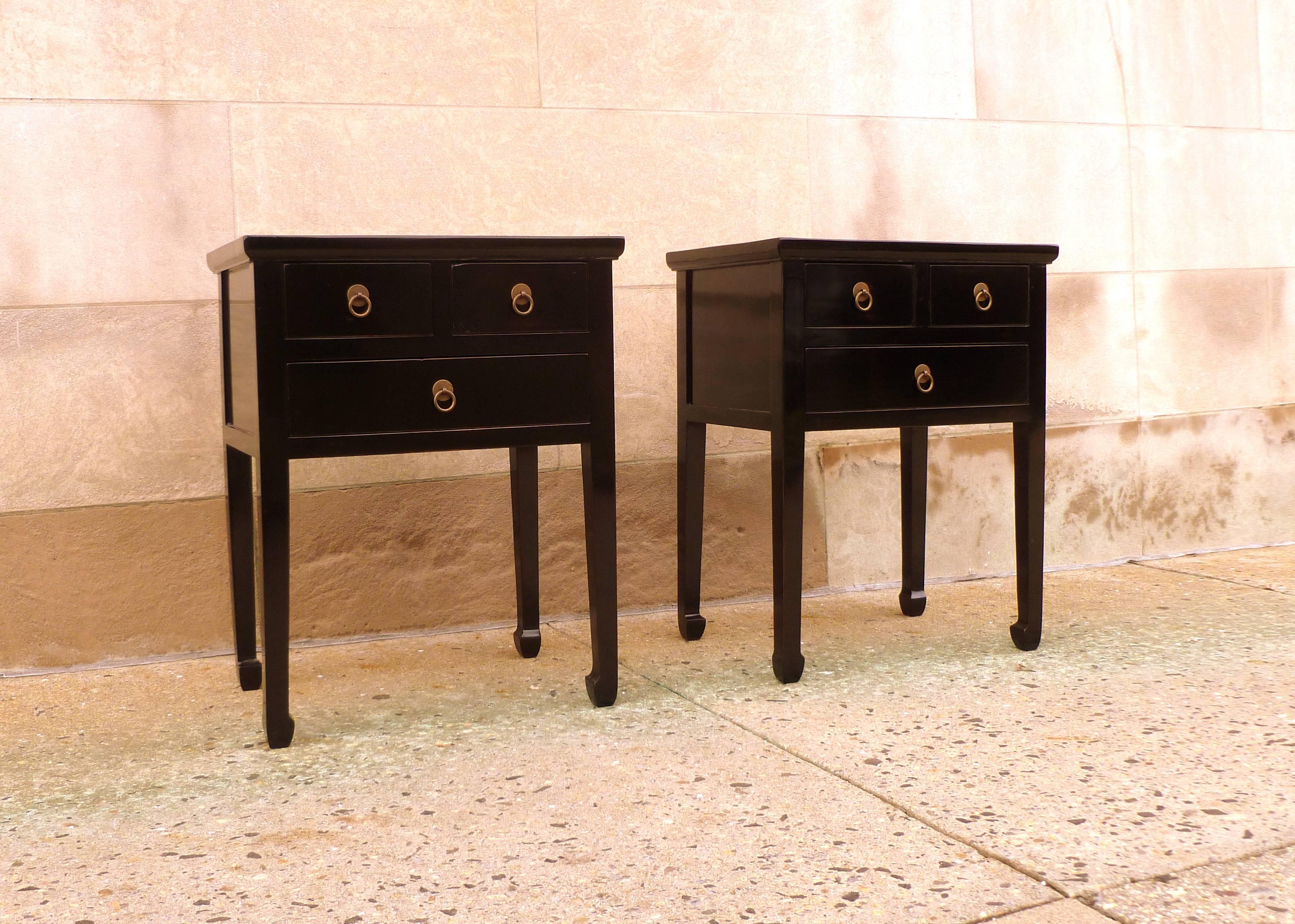 Mid-20th Century Pair of Fine Black Lacquer End Tables