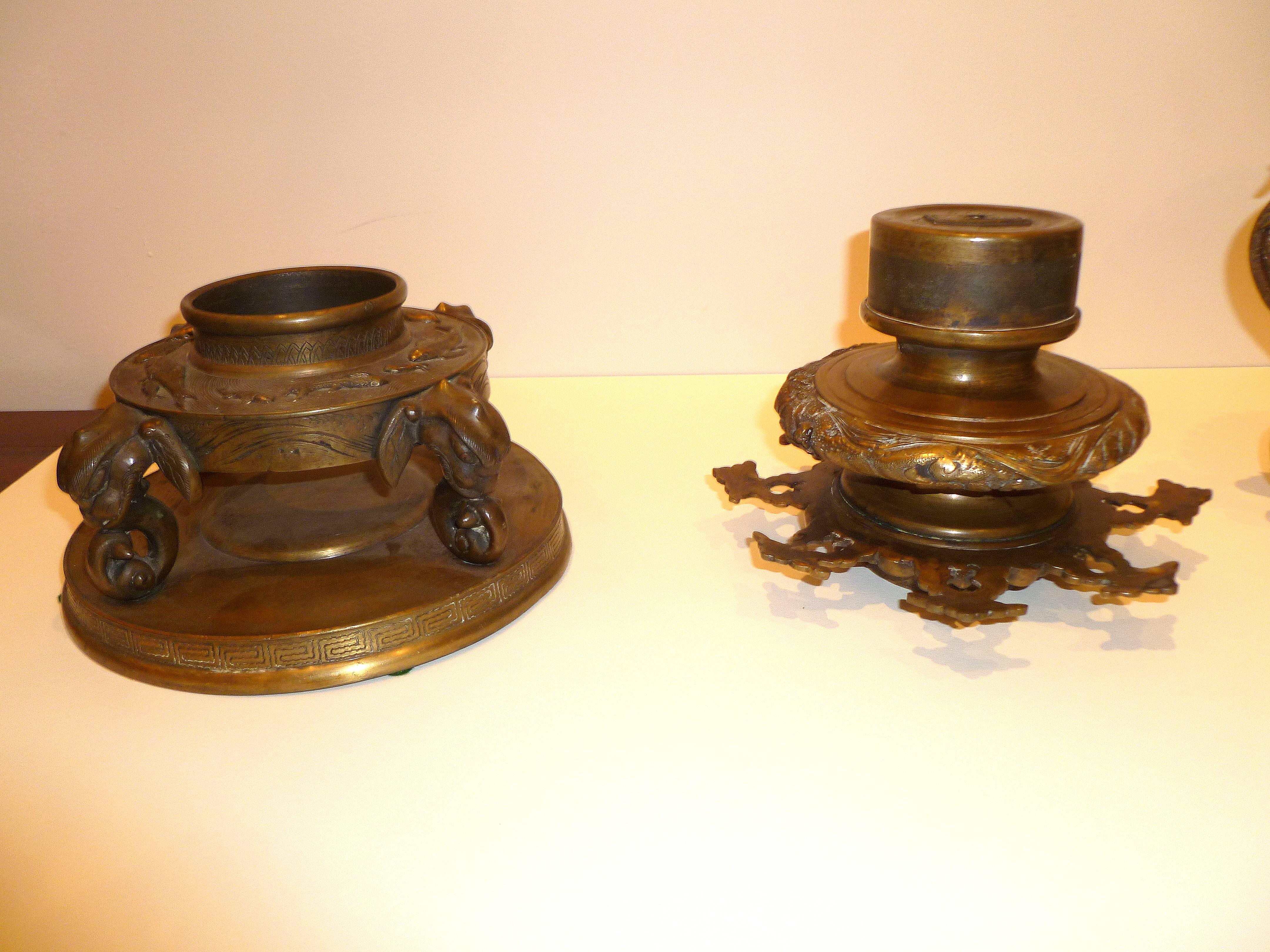 Japanese Bronze Vessel with Dragon Handles and Falcon Lid For Sale 4