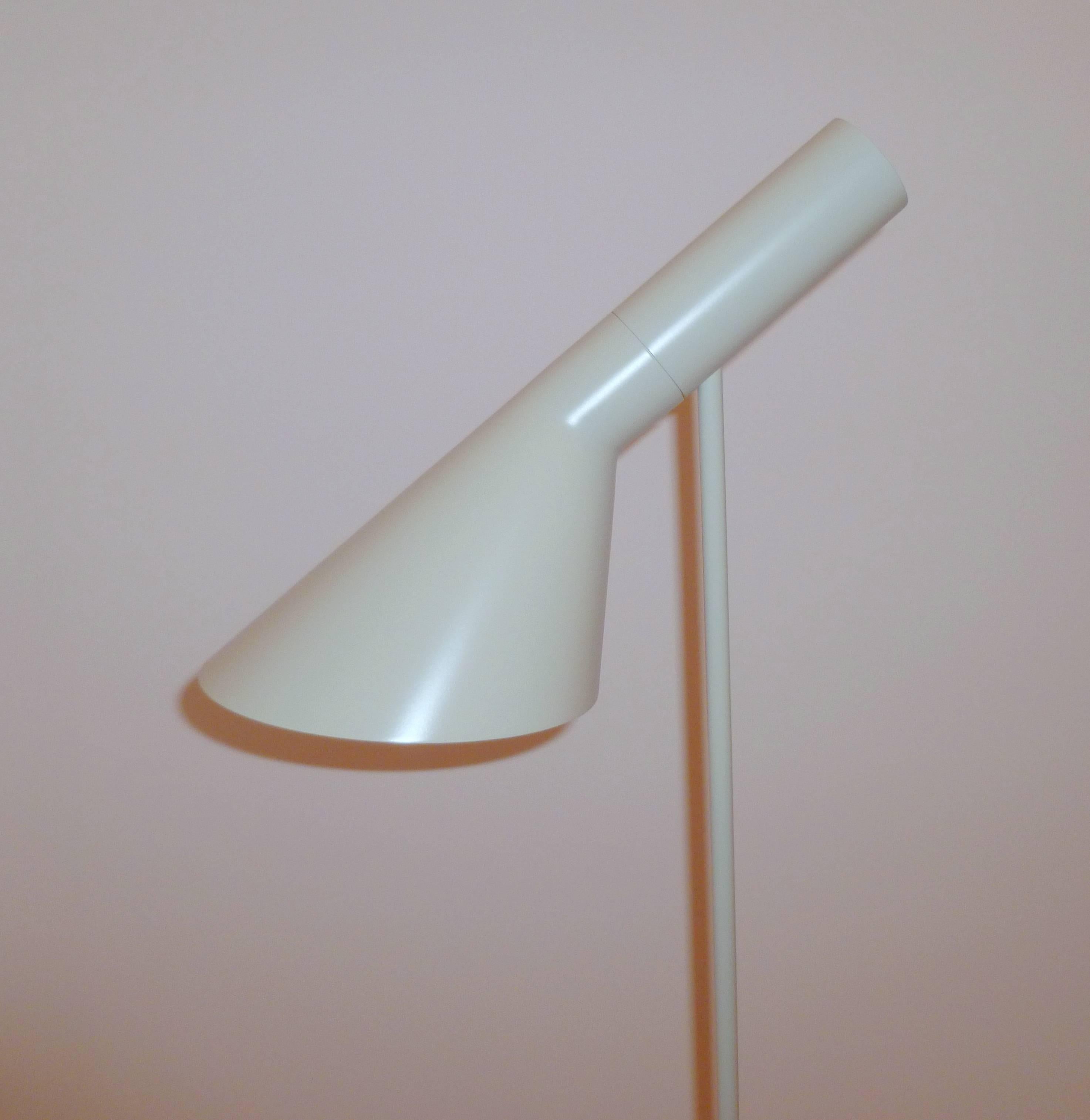 Modern AJ Floor Lamp by Arne Jacobsen, from Louis Poulsen For Sale