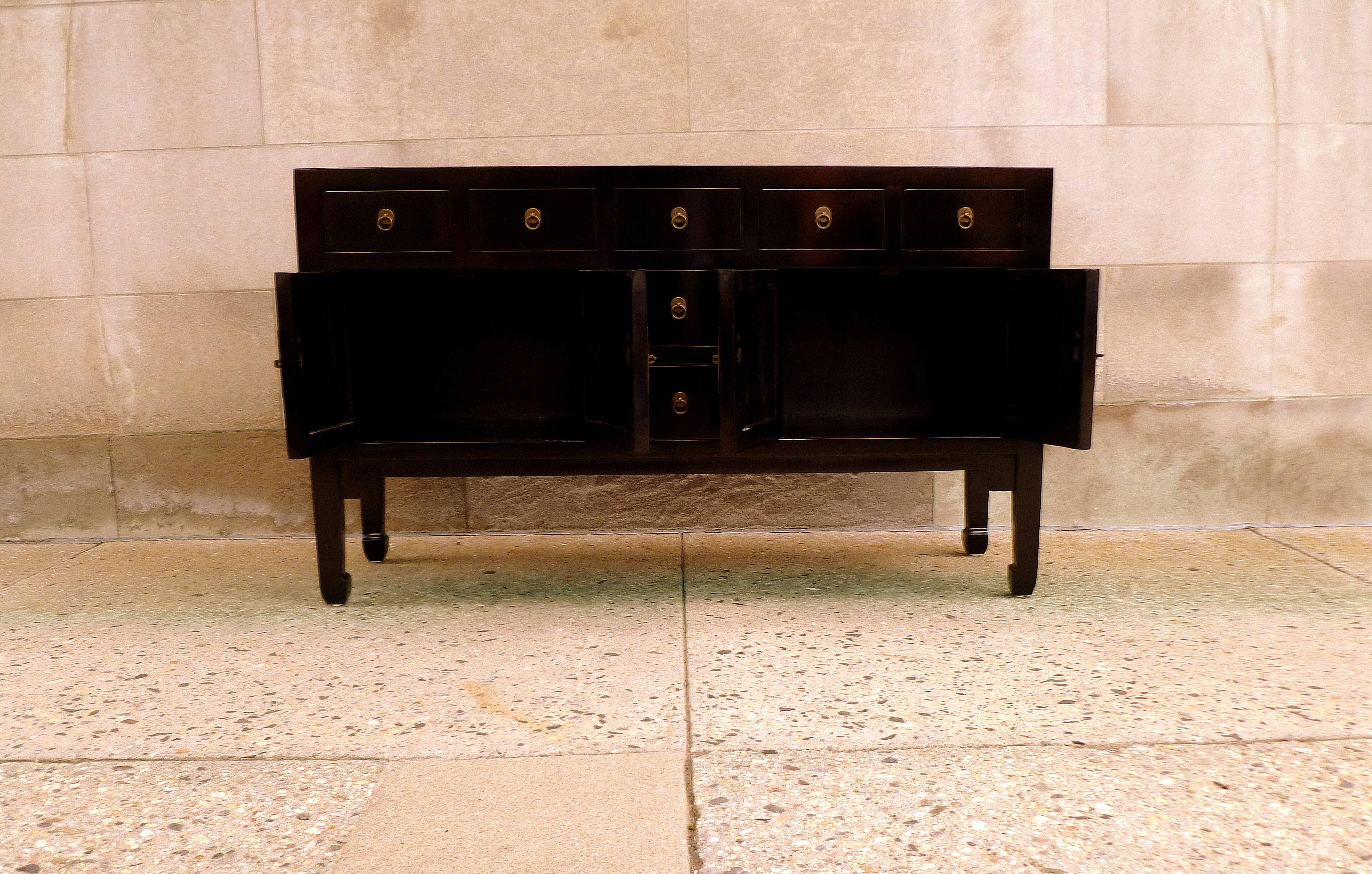 Mid-20th Century Fine Black Lacquer Sideboard