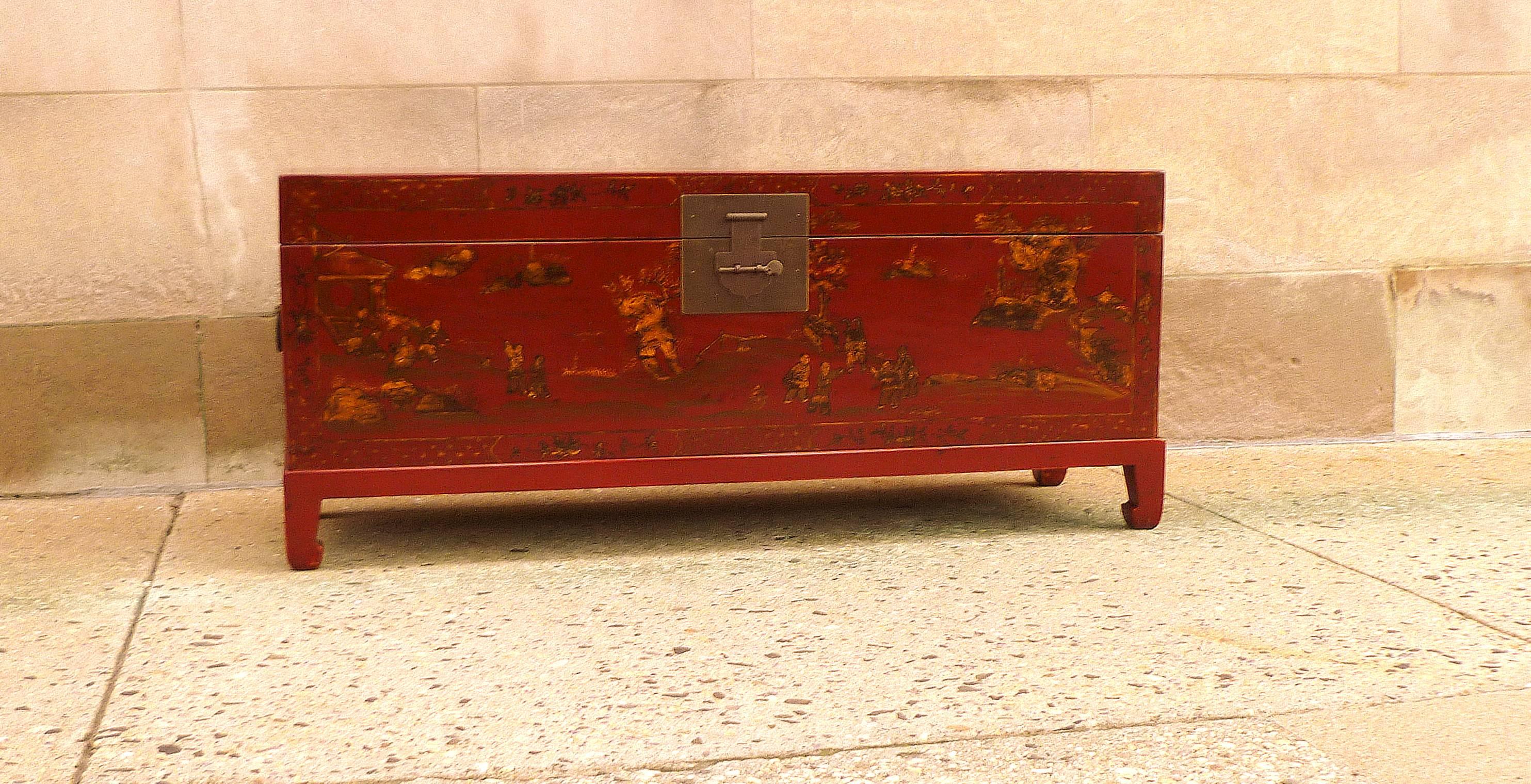 Polished Fine Red Lacquer Trunk with Gilt Motif