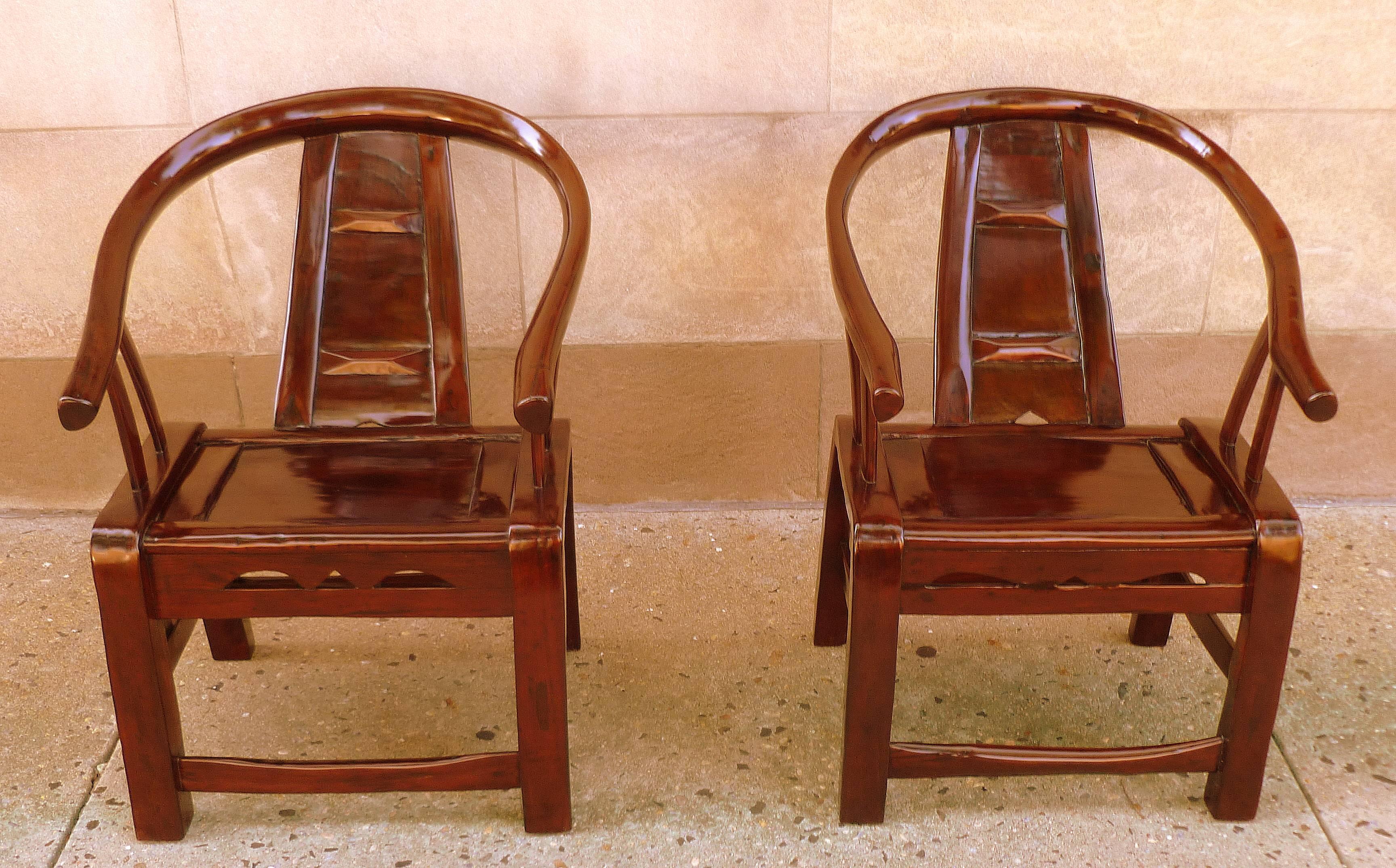 Coppia di poltrone per bambini in legno d'olmo In condizioni ottime in vendita a Greenwich, CT