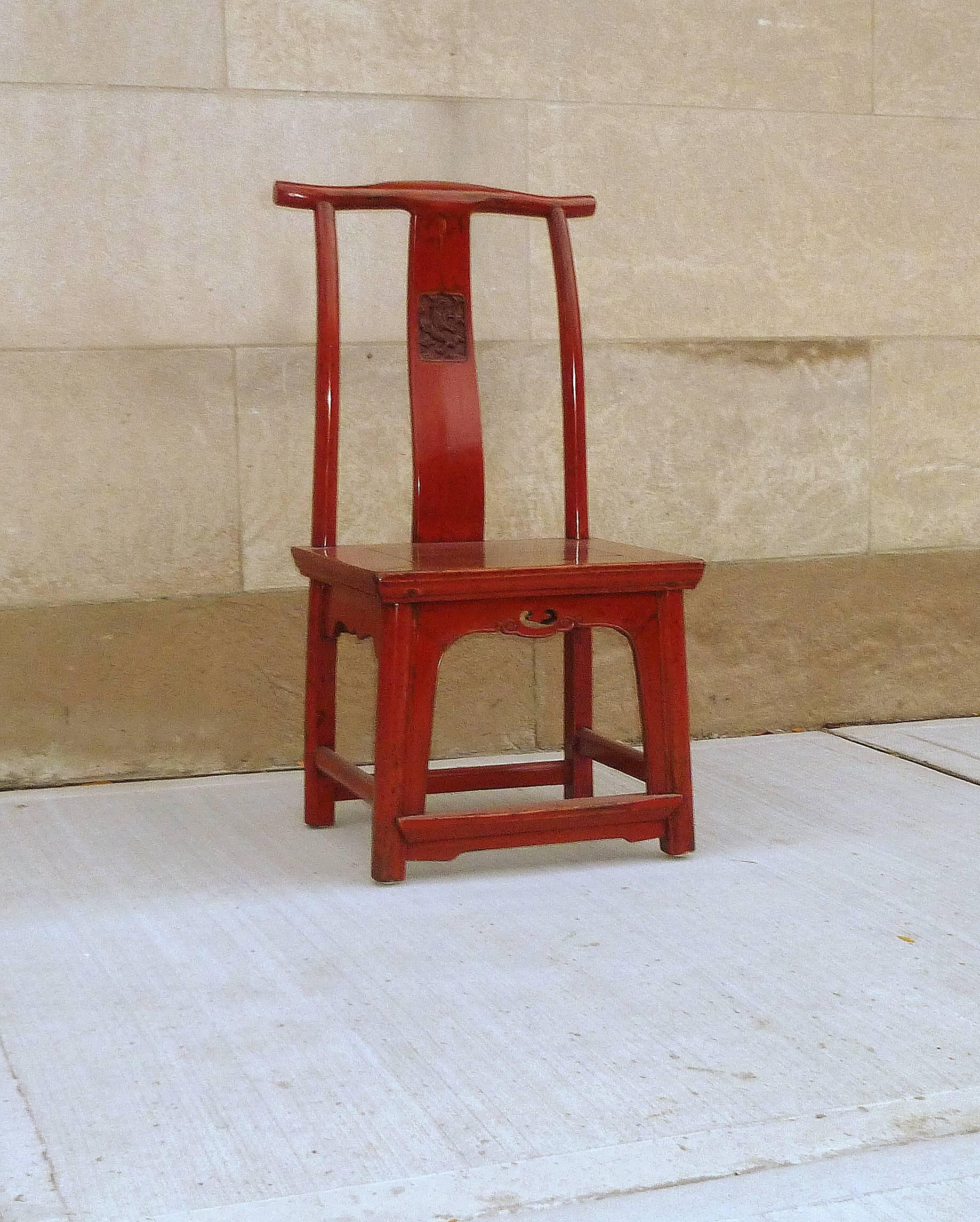 Red Lacquer Child's Chair In Good Condition In Greenwich, CT