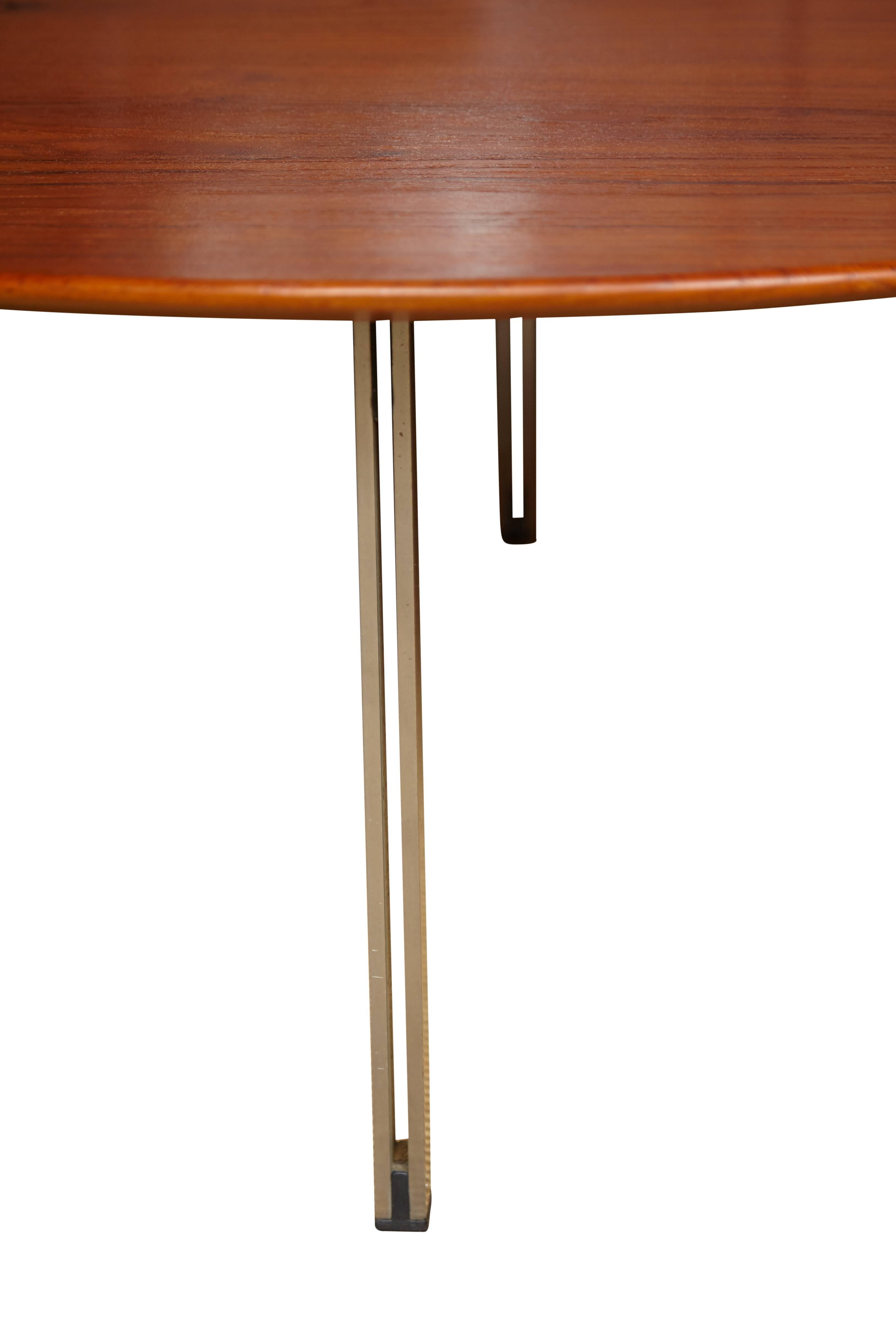 Mid-Century Modern Florence Knoll Parallele Bar Teak Cocktail Table For Sale