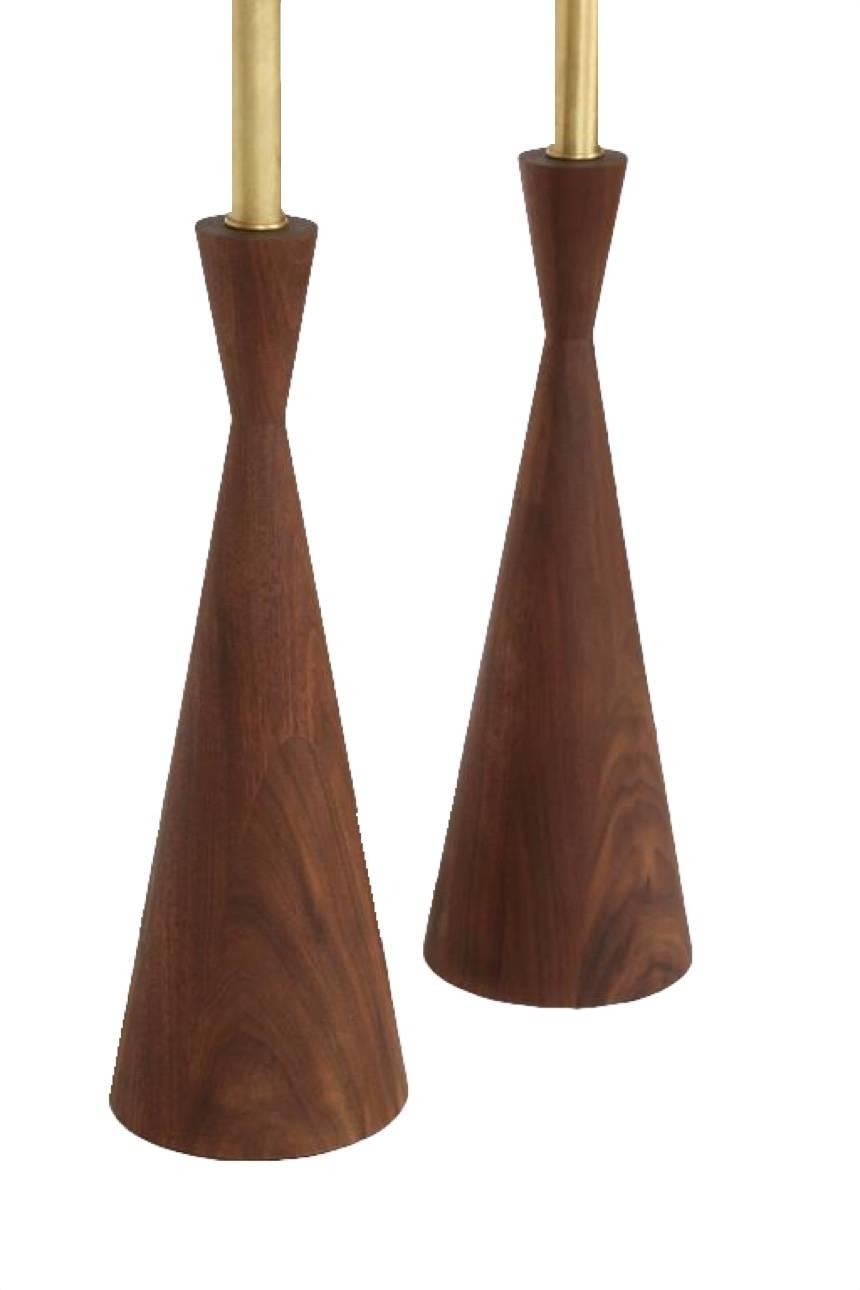 Samson Turned Walnut Table Lamps In Excellent Condition For Sale In New York, NY