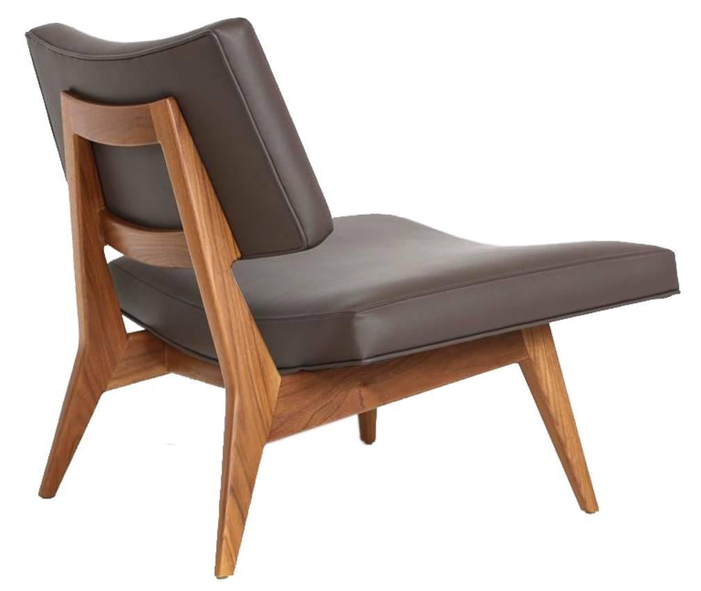 Jari Walnut Slipper Chair For Sale 2